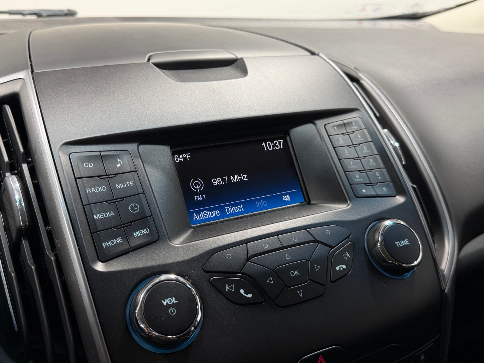 Thumbnail: 2018 Ford Edge - 4