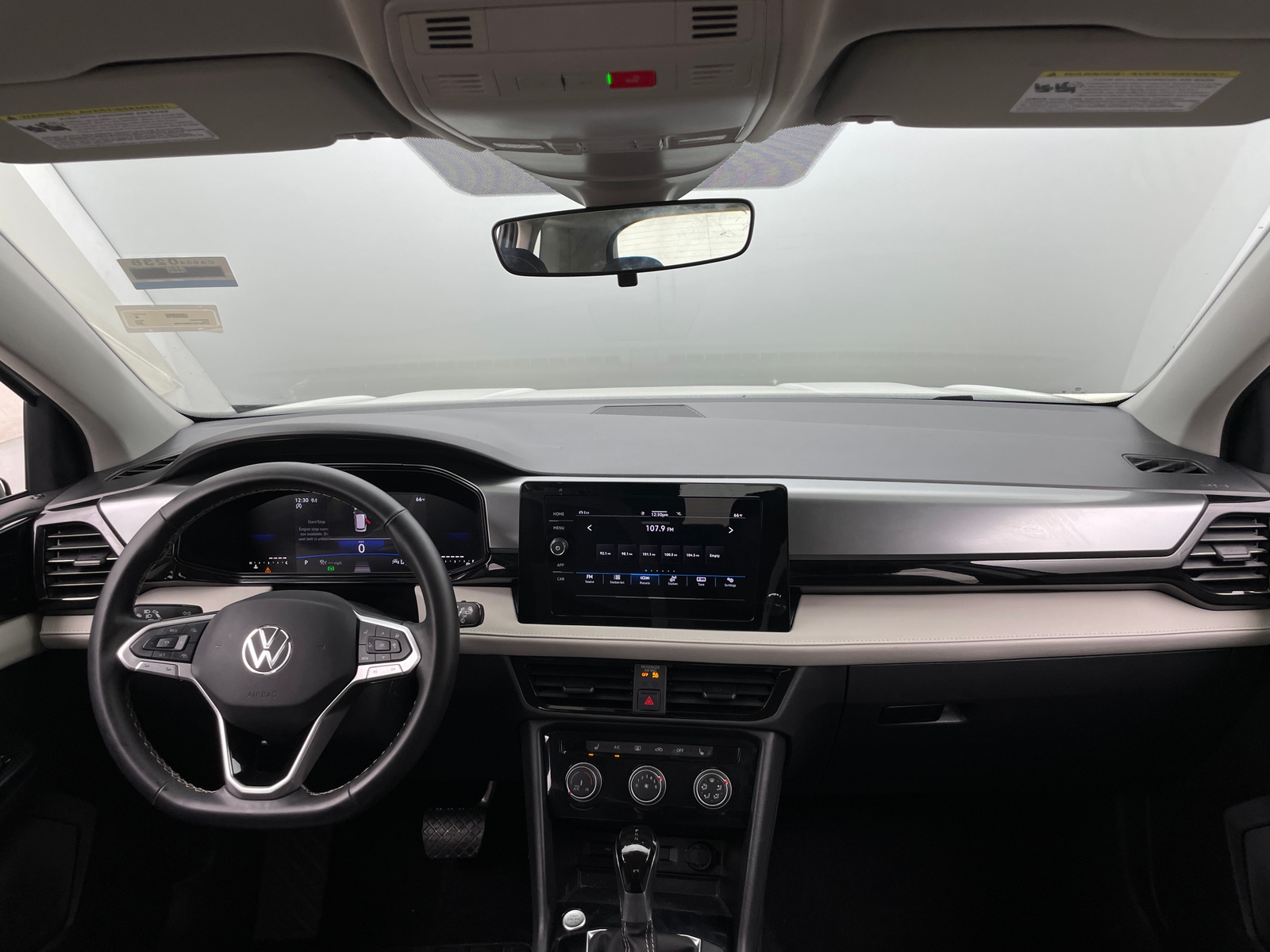 Thumbnail: 2025 Volkswagen Taos - 3
