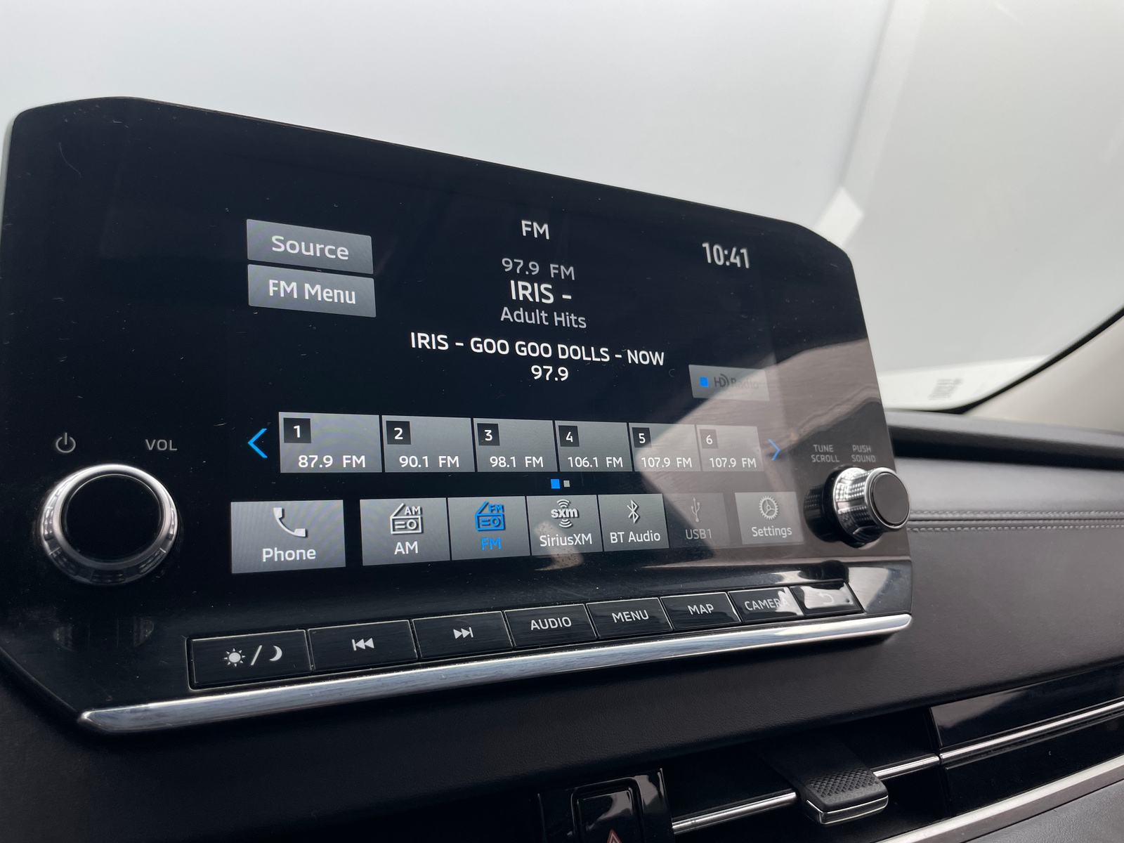 Thumbnail: 2024 Mitsubishi Outlander - 3
