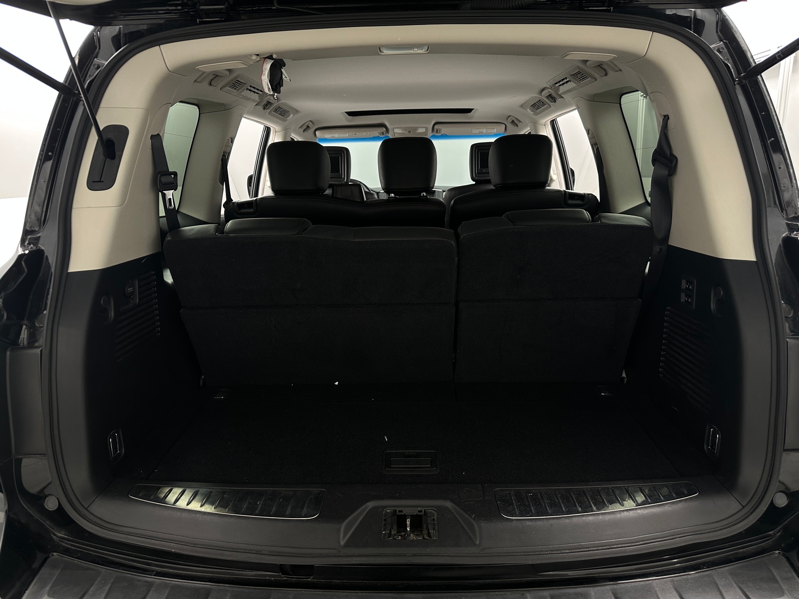 Thumbnail: 2017 Nissan Armada - 6
