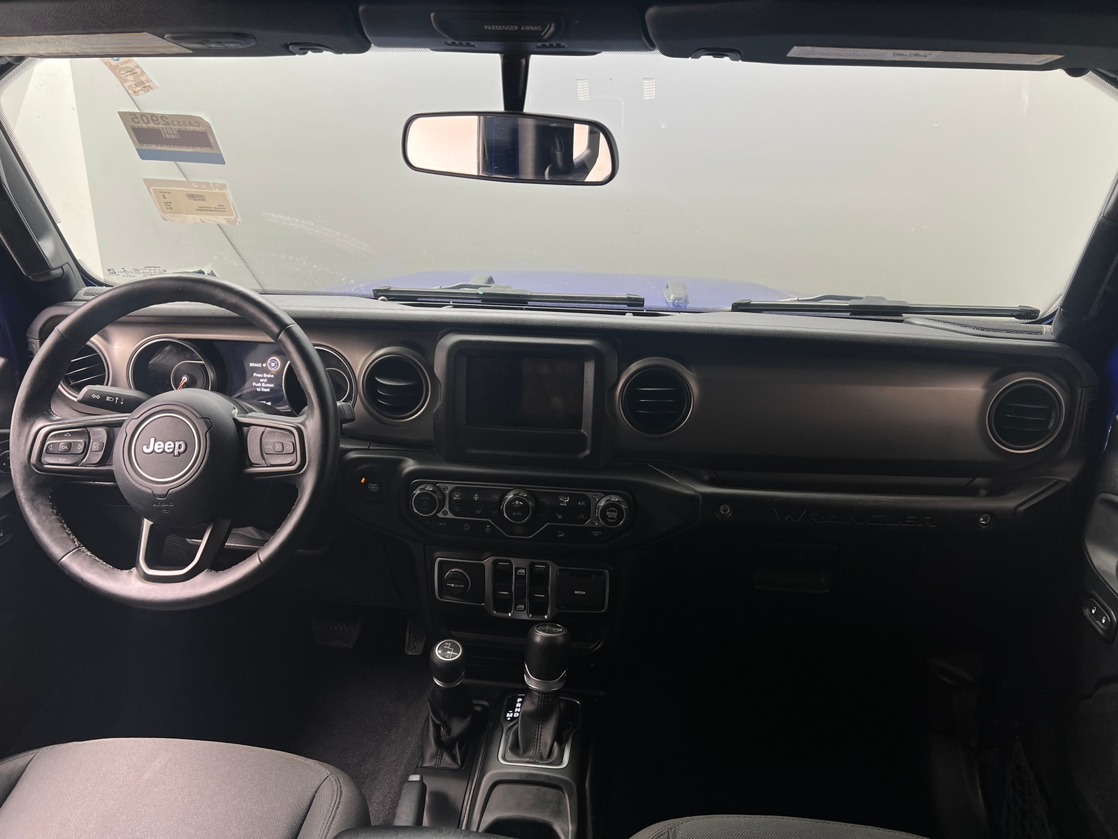 Thumbnail: 2019 Jeep Wrangler - 3