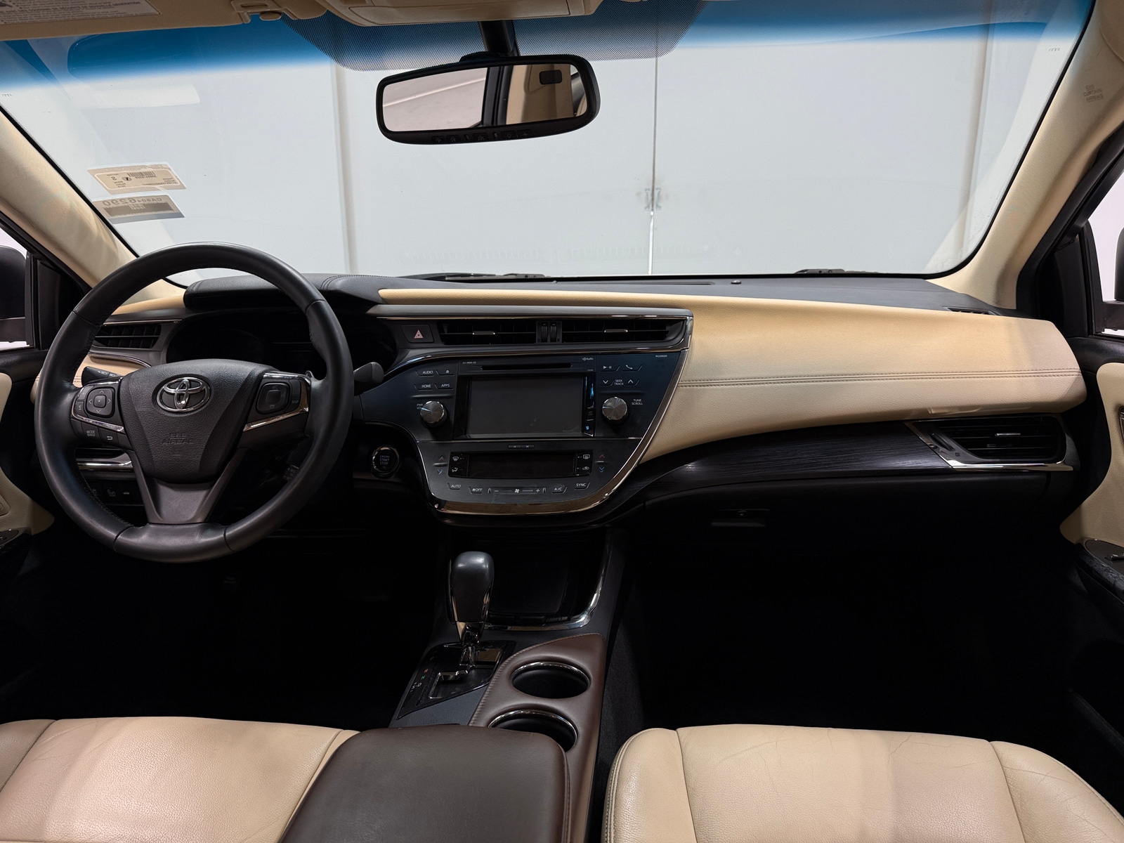 Thumbnail: 2016 Toyota Avalon - 2