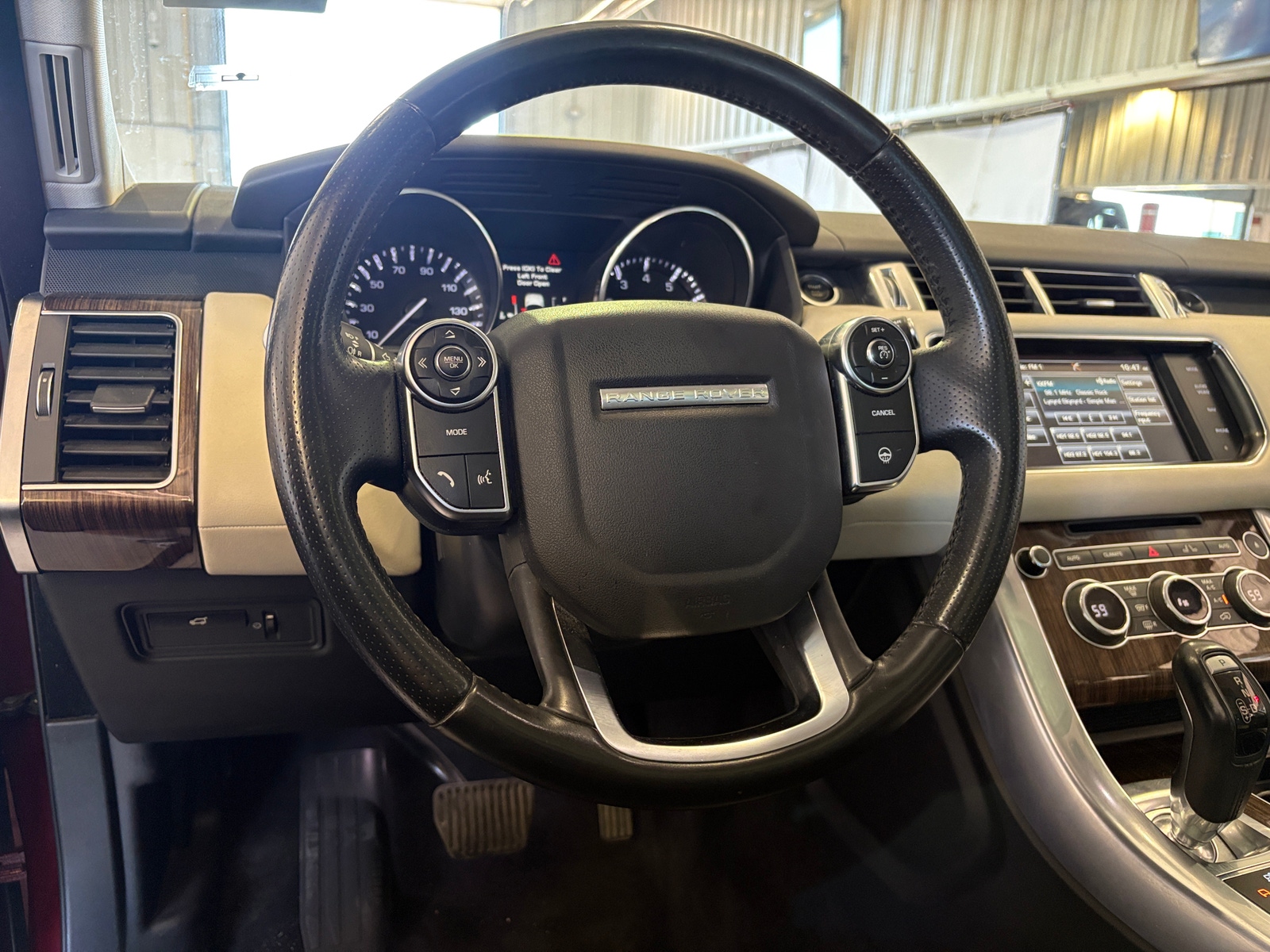 Thumbnail: 2015 Land Rover Range Rover Sport - 4