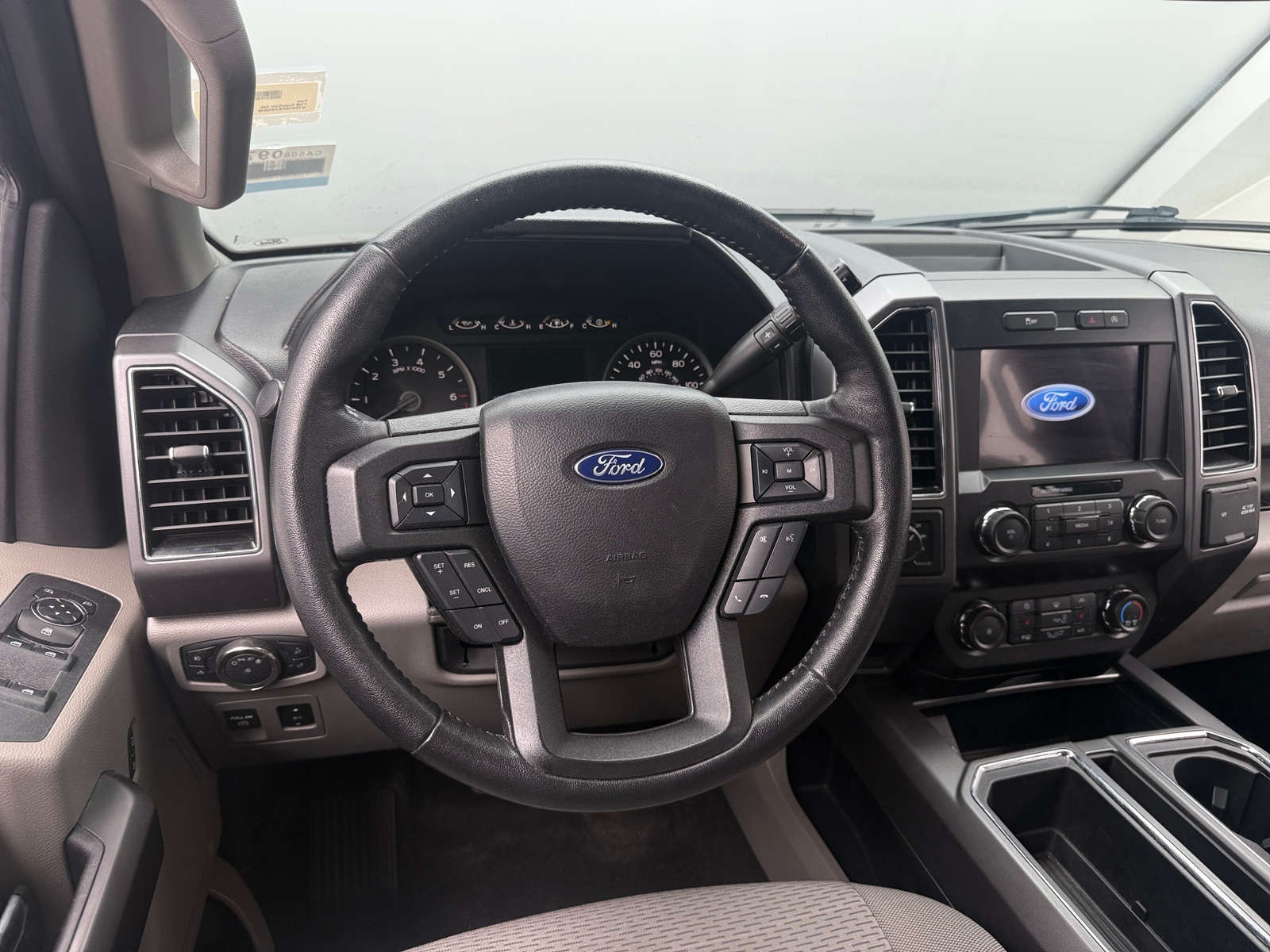 Thumbnail: 2020 Ford Econoline - 5