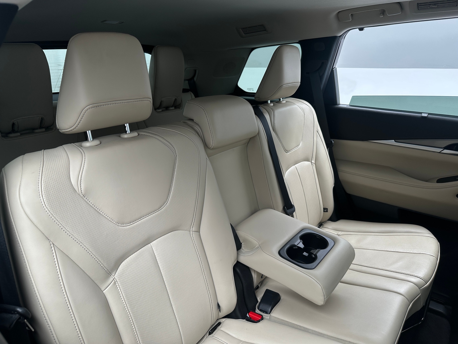 Thumbnail: 2023 INFINITI QX60 - 5