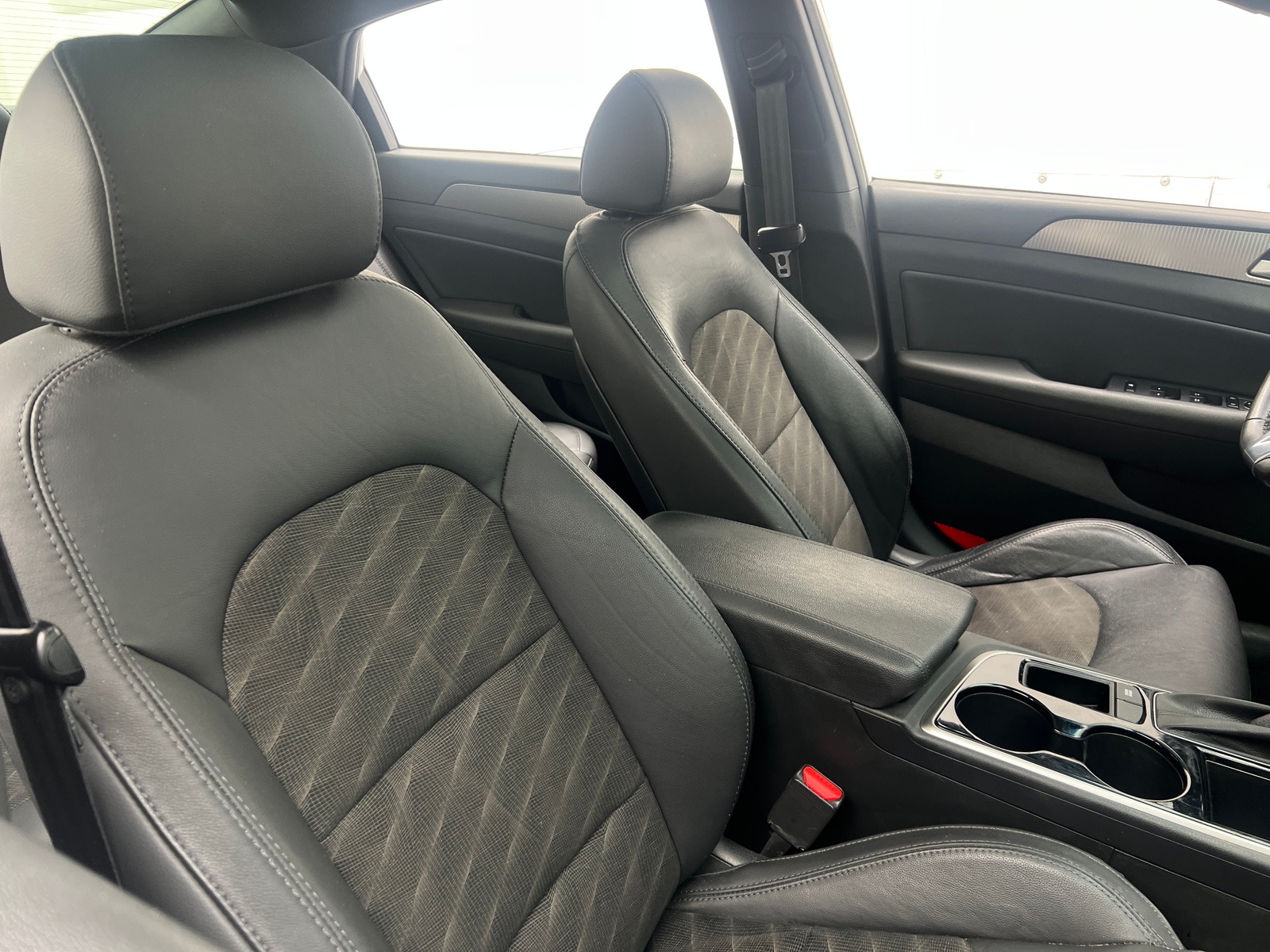 Thumbnail: 2018 Hyundai Sonata - 2