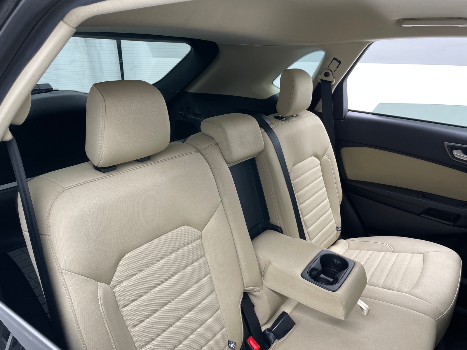 Thumbnail: 2016 Ford Edge - 6