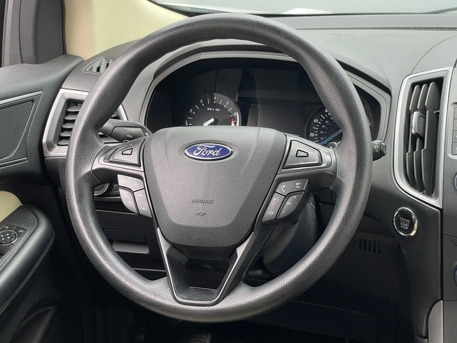 Thumbnail: 2016 Ford Edge - 5