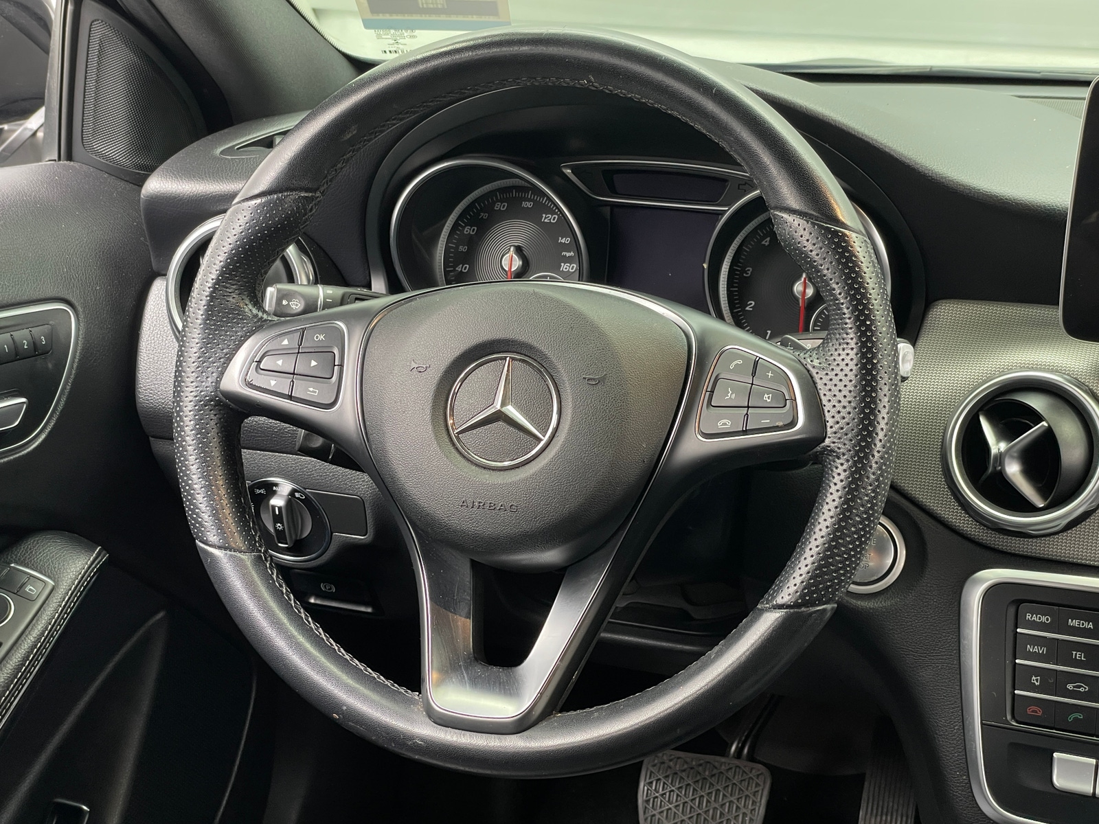 Thumbnail: 2020 Mercedes-Benz GLA - 4