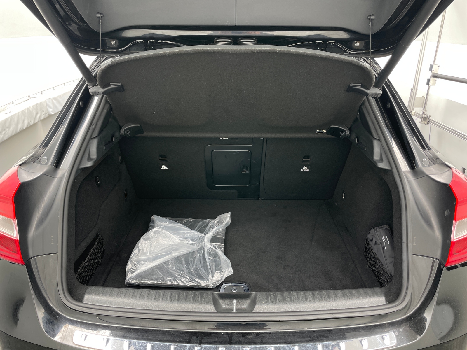 Thumbnail: 2020 Mercedes-Benz GLA - 6