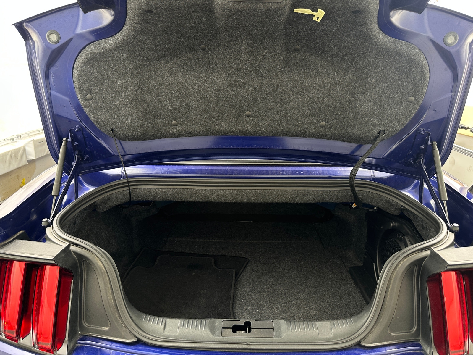Thumbnail: 2015 Ford Mustang - 6
