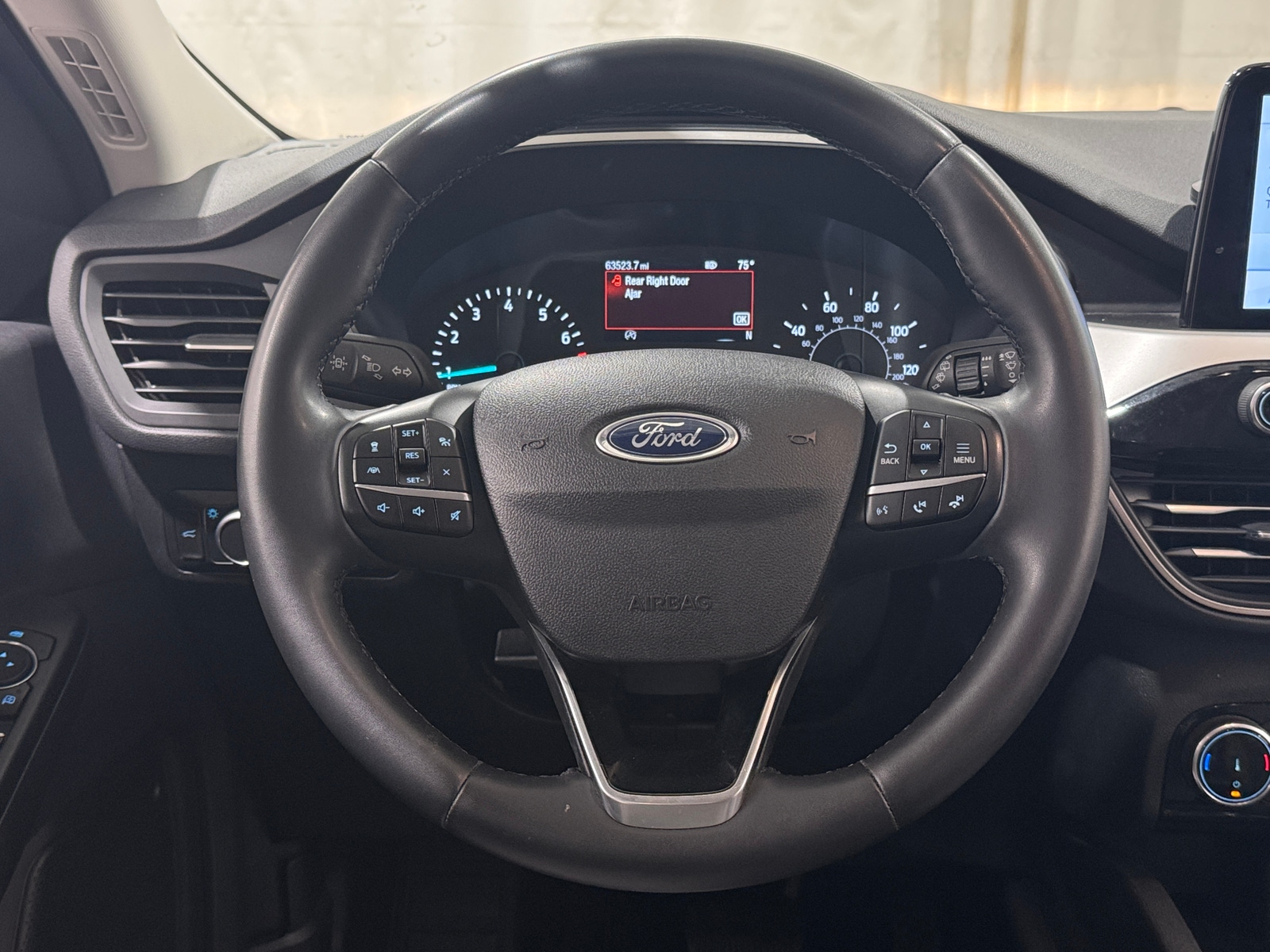 Thumbnail: 2022 Ford Escape - 5