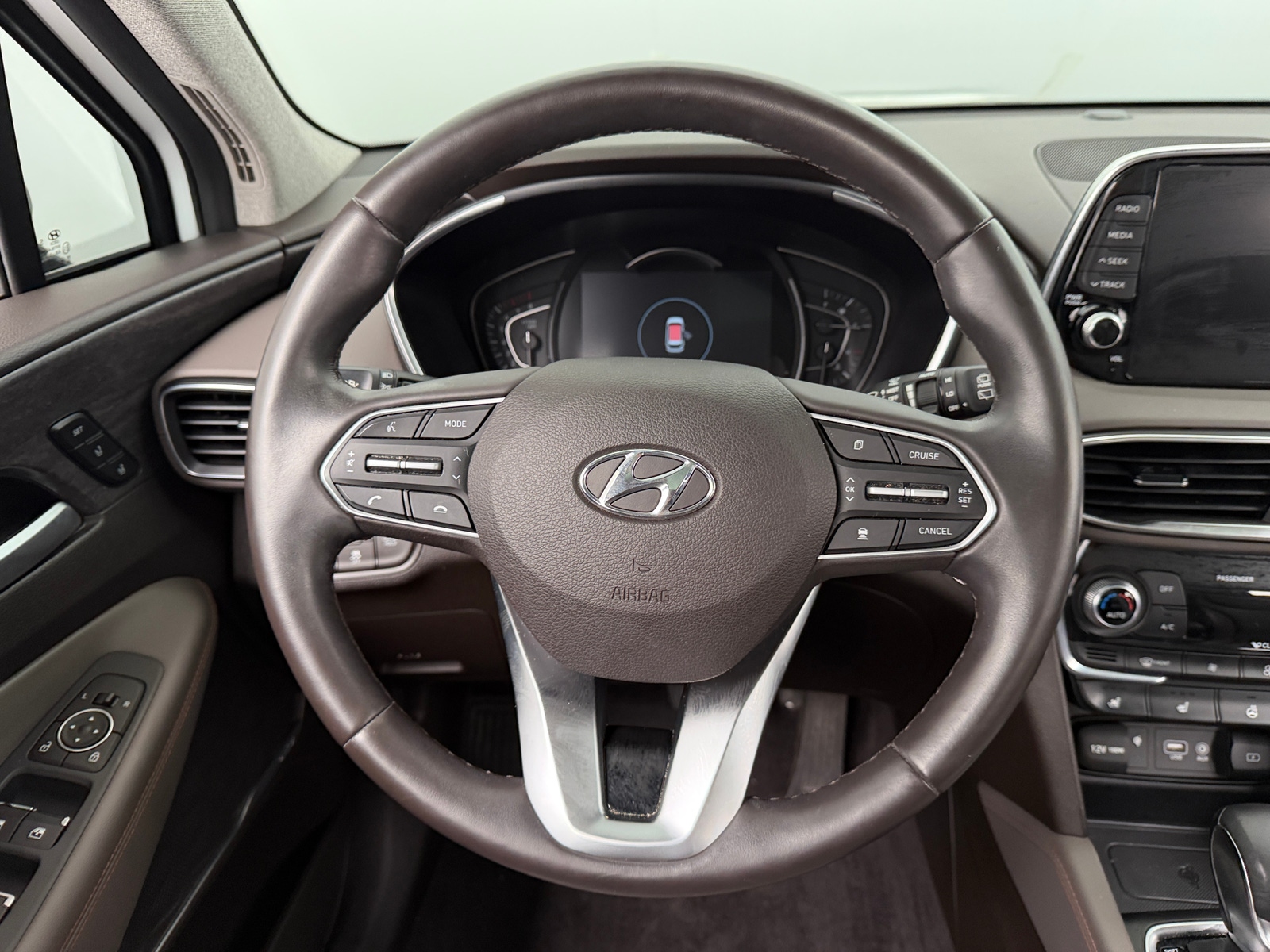 Thumbnail: 2019 Hyundai Santa Fe - 4