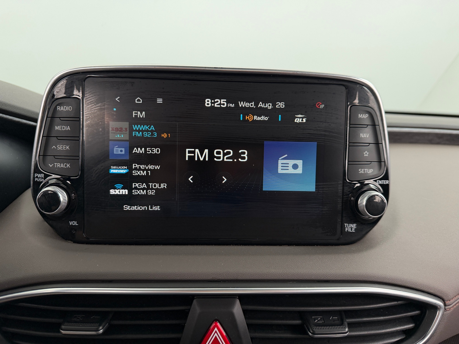 Thumbnail: 2019 Hyundai Santa Fe - 3