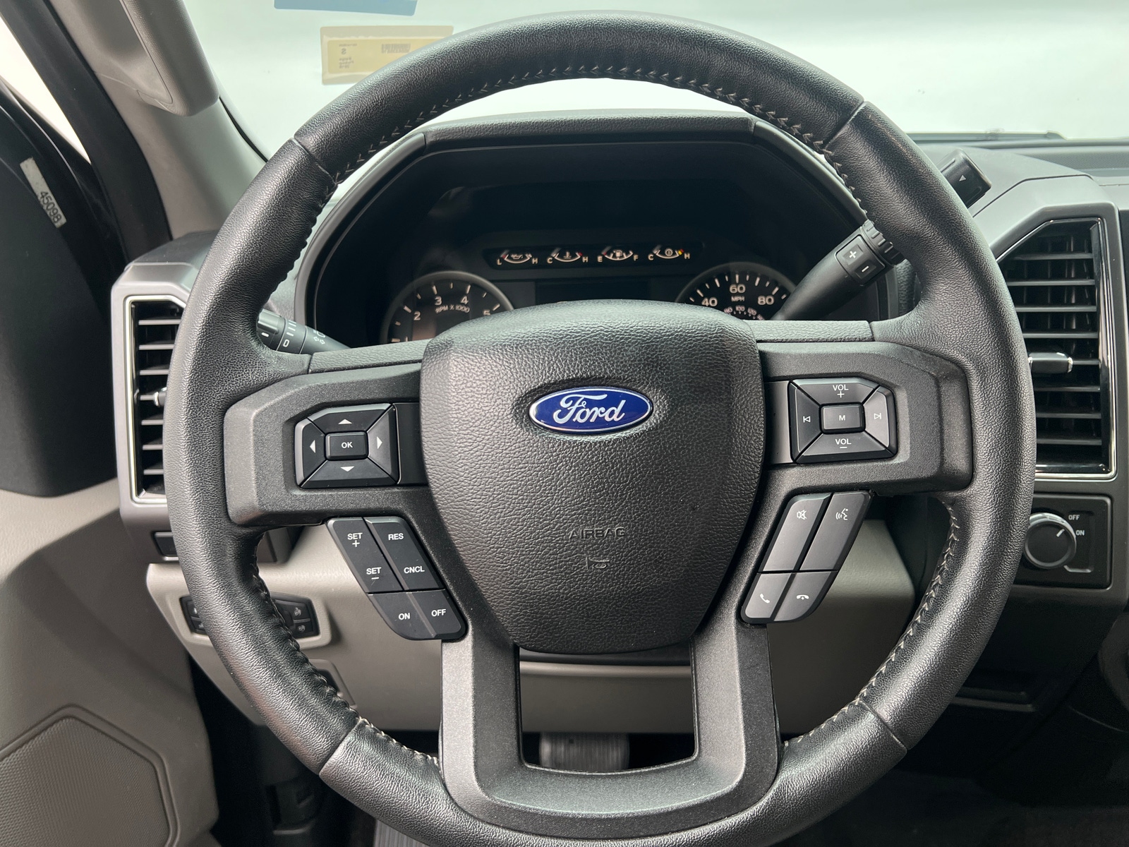 Thumbnail: 2018 Ford Econoline - 5
