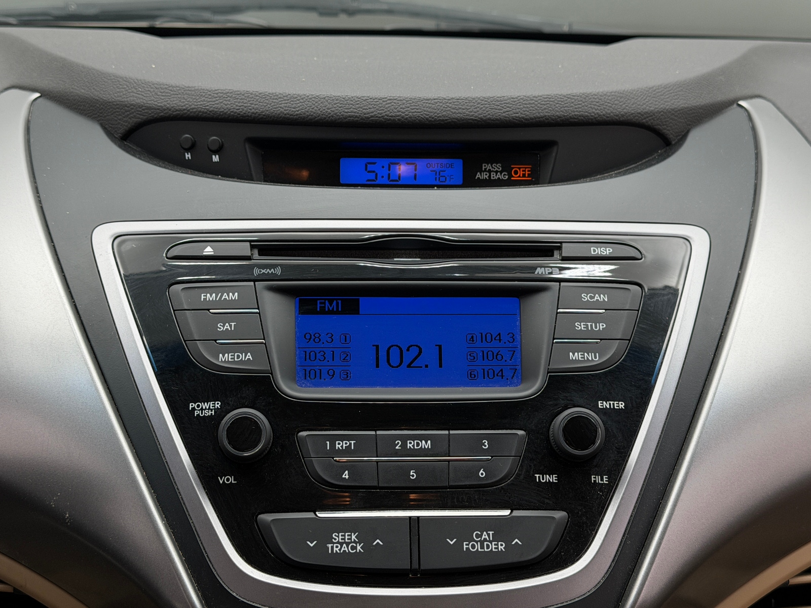 Thumbnail: 2013 Hyundai Elantra - 4