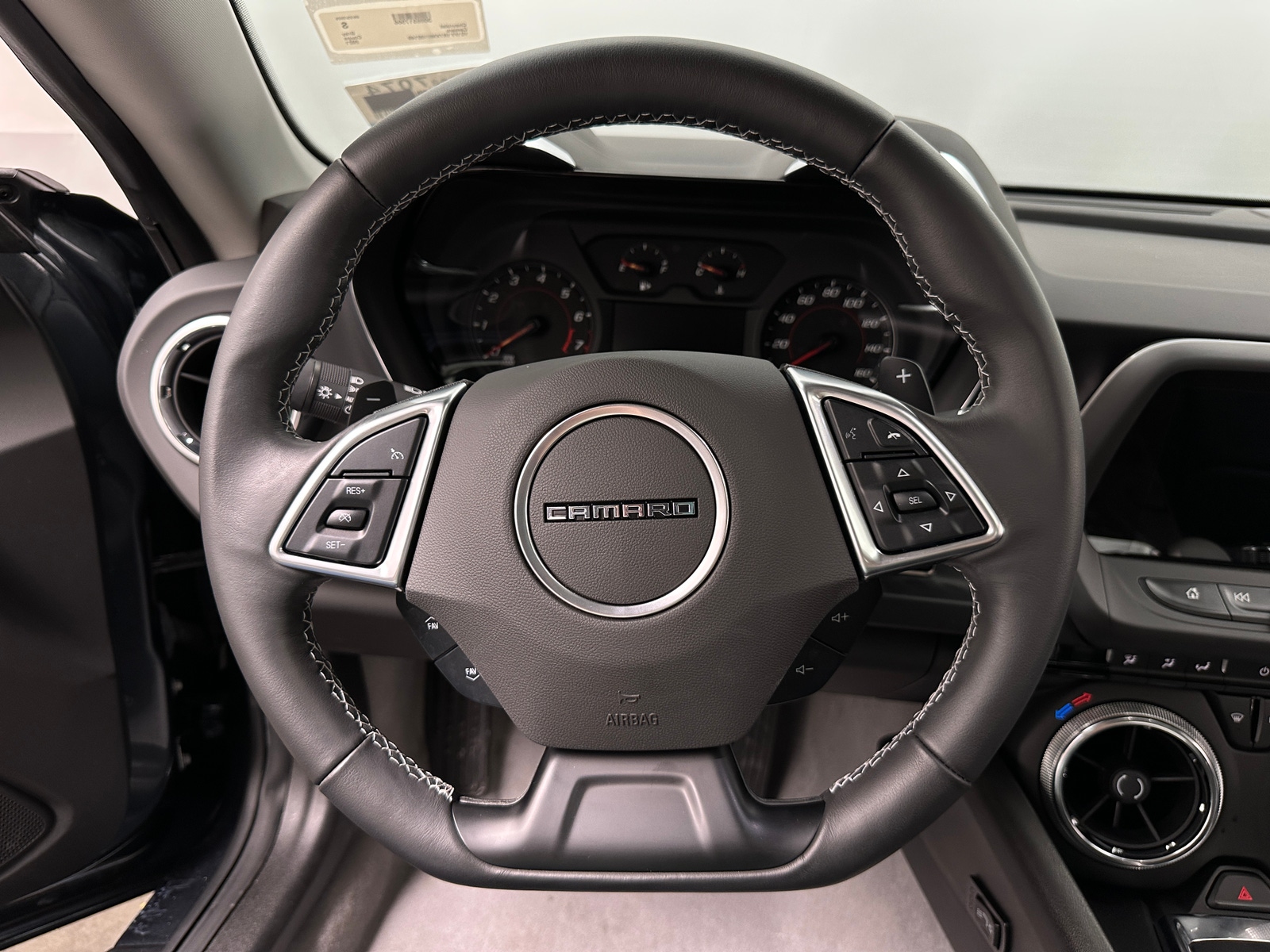 Thumbnail: 2021 Chevrolet Camaro - 4