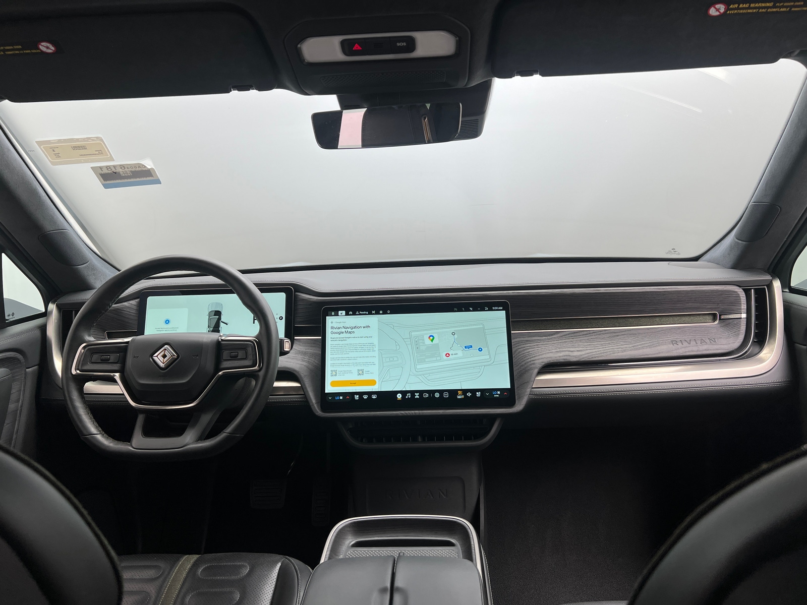 Thumbnail: 2025 Rivian R1S - 2
