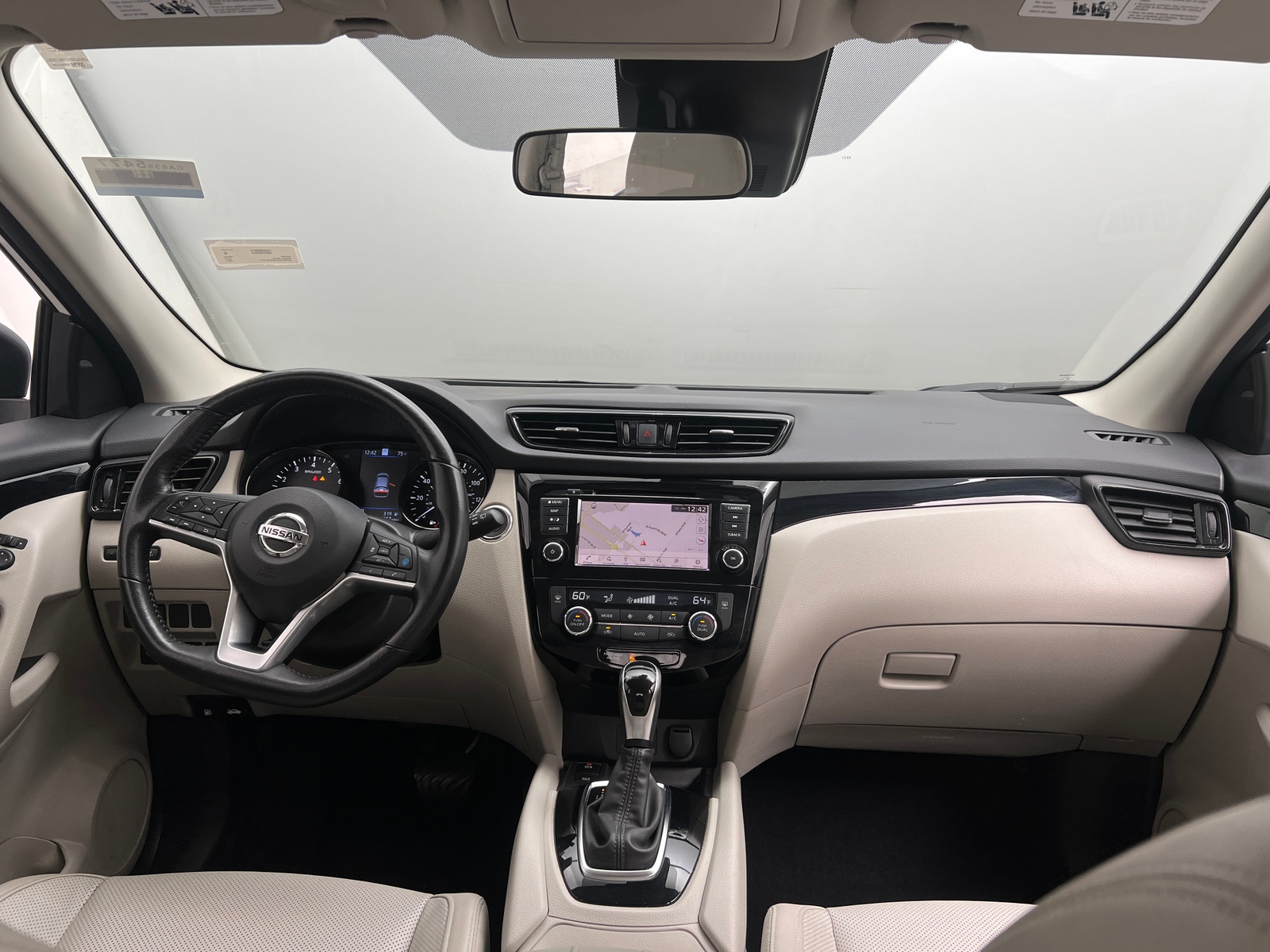 Thumbnail: 2022 Nissan Rogue Sport - 2