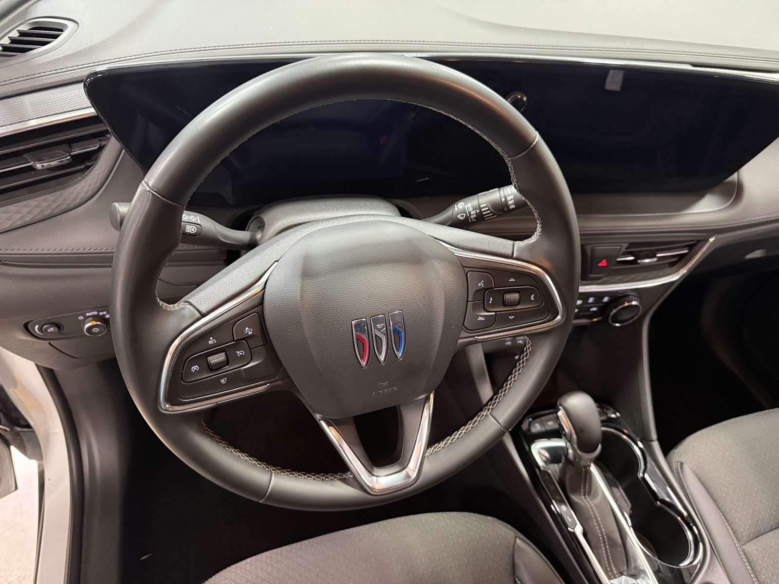Thumbnail: 2025 Buick Encore GX - 4