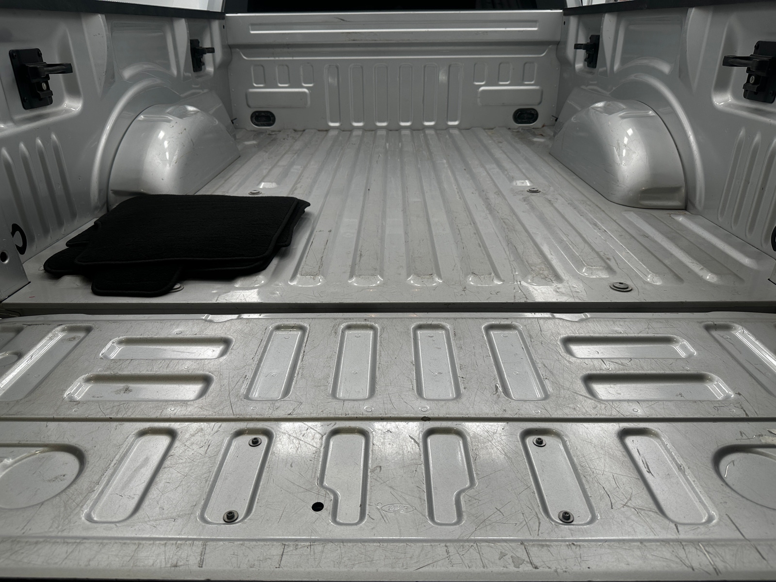 Thumbnail: 2019 Ford Econoline - 7