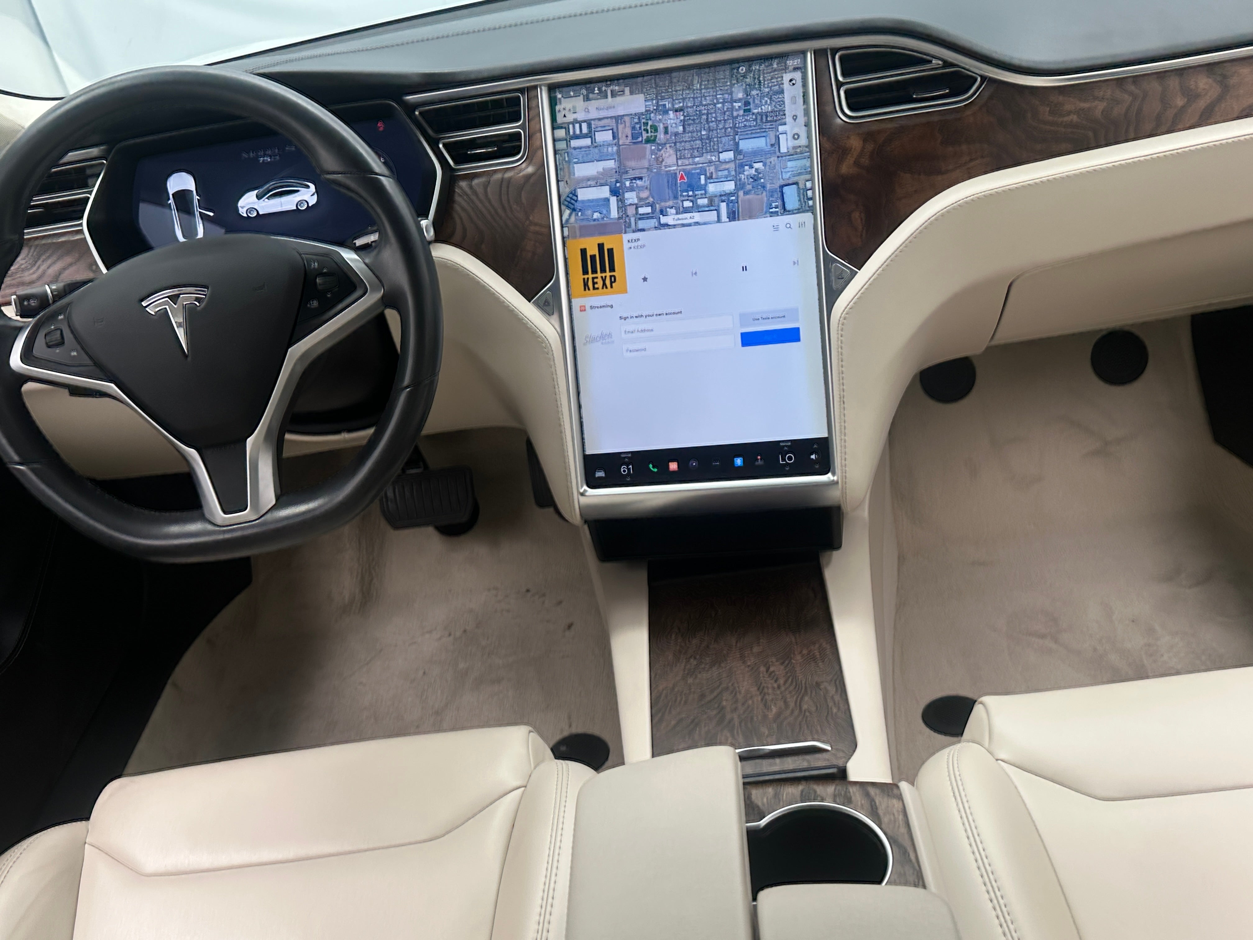 Used 2018 Tesla Model S 75D with VIN 5YJSA1E27JF239800 for sale in Oak Creek, WI