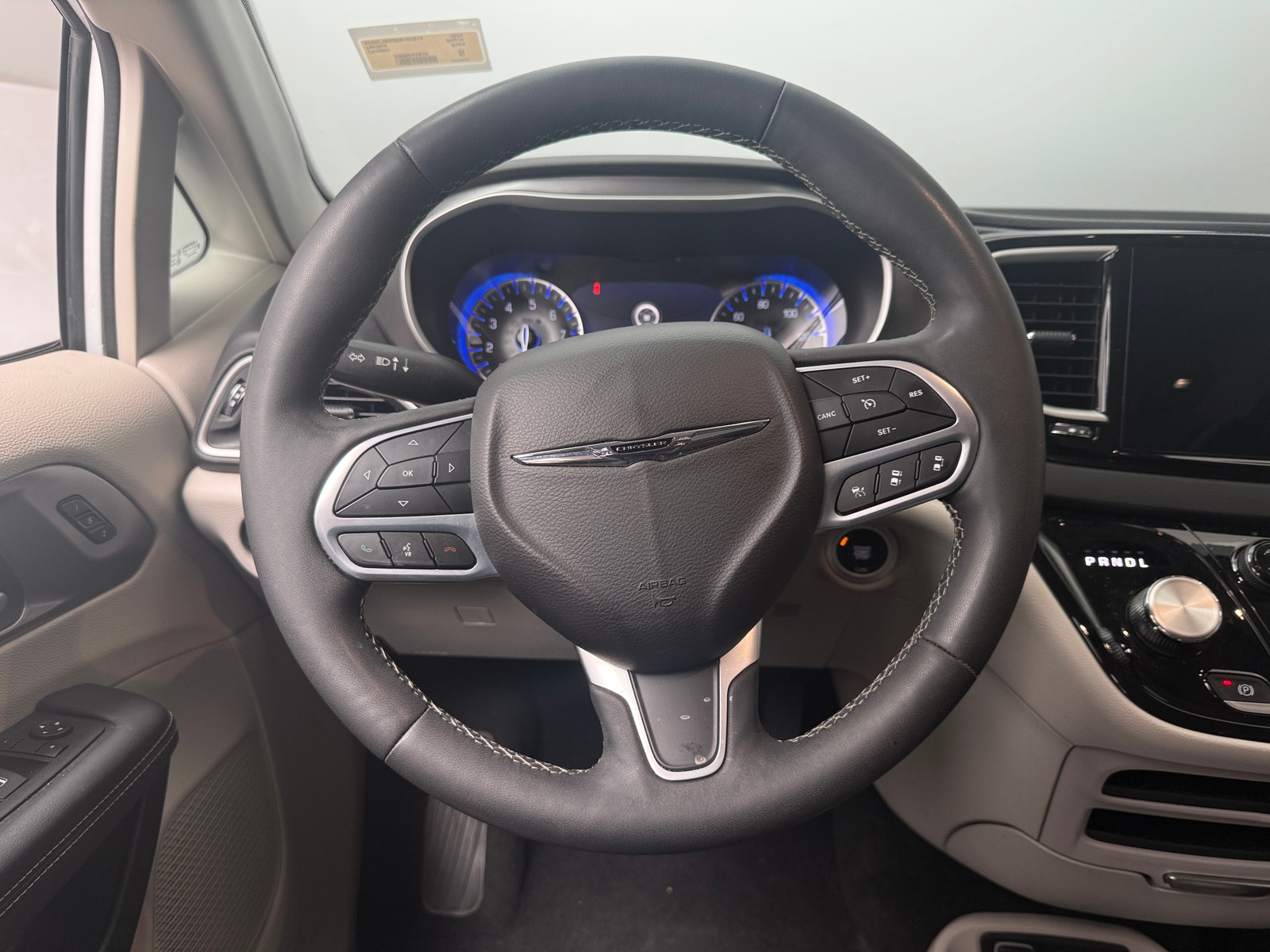 Thumbnail: 2024 Chrysler Pacifica - 4
