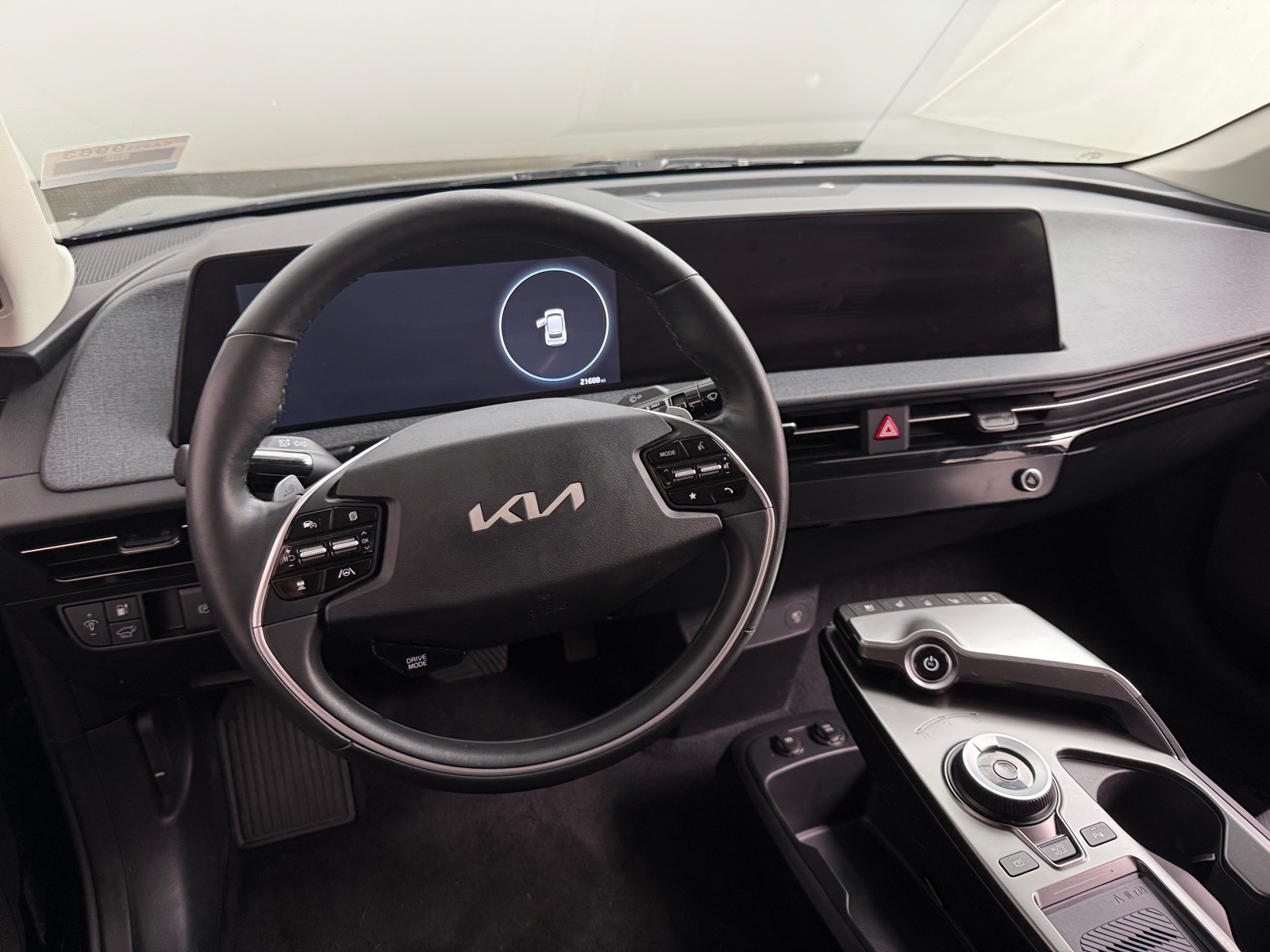 Thumbnail: 2024 Kia EV6 - 4