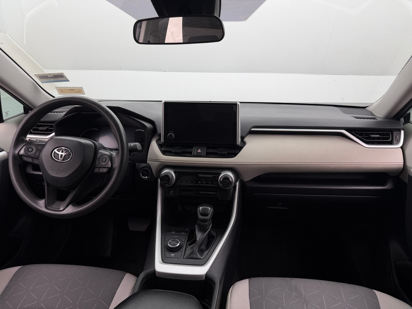 Thumbnail: 2024 Toyota RAV4 - 3