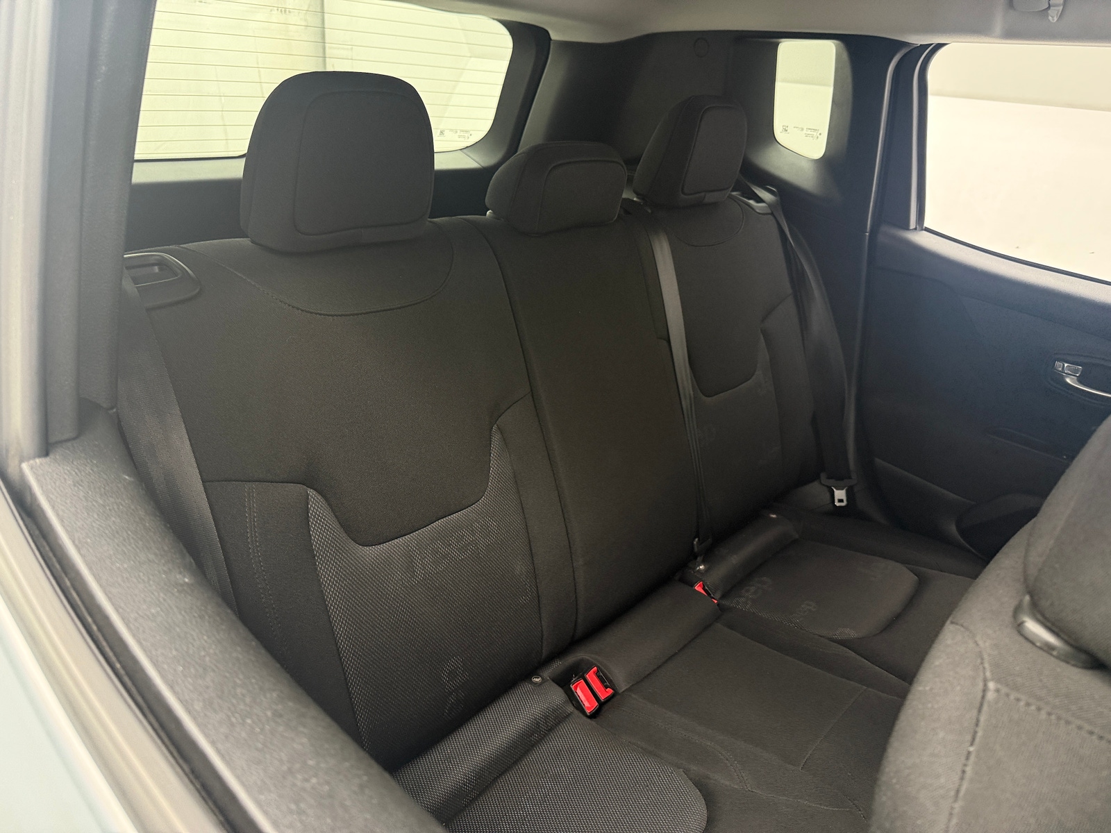Thumbnail: 2017 Jeep Renegade - 6