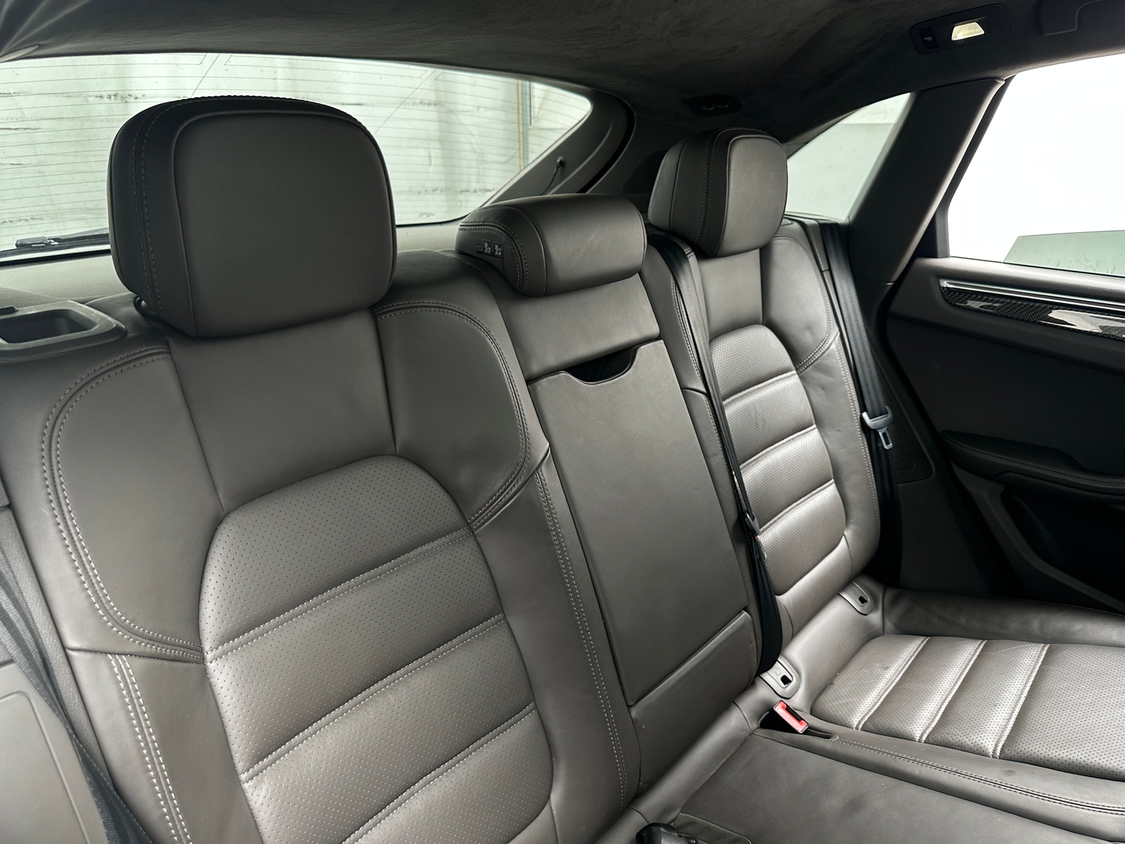 Thumbnail: 2016 Porsche Macan - 5