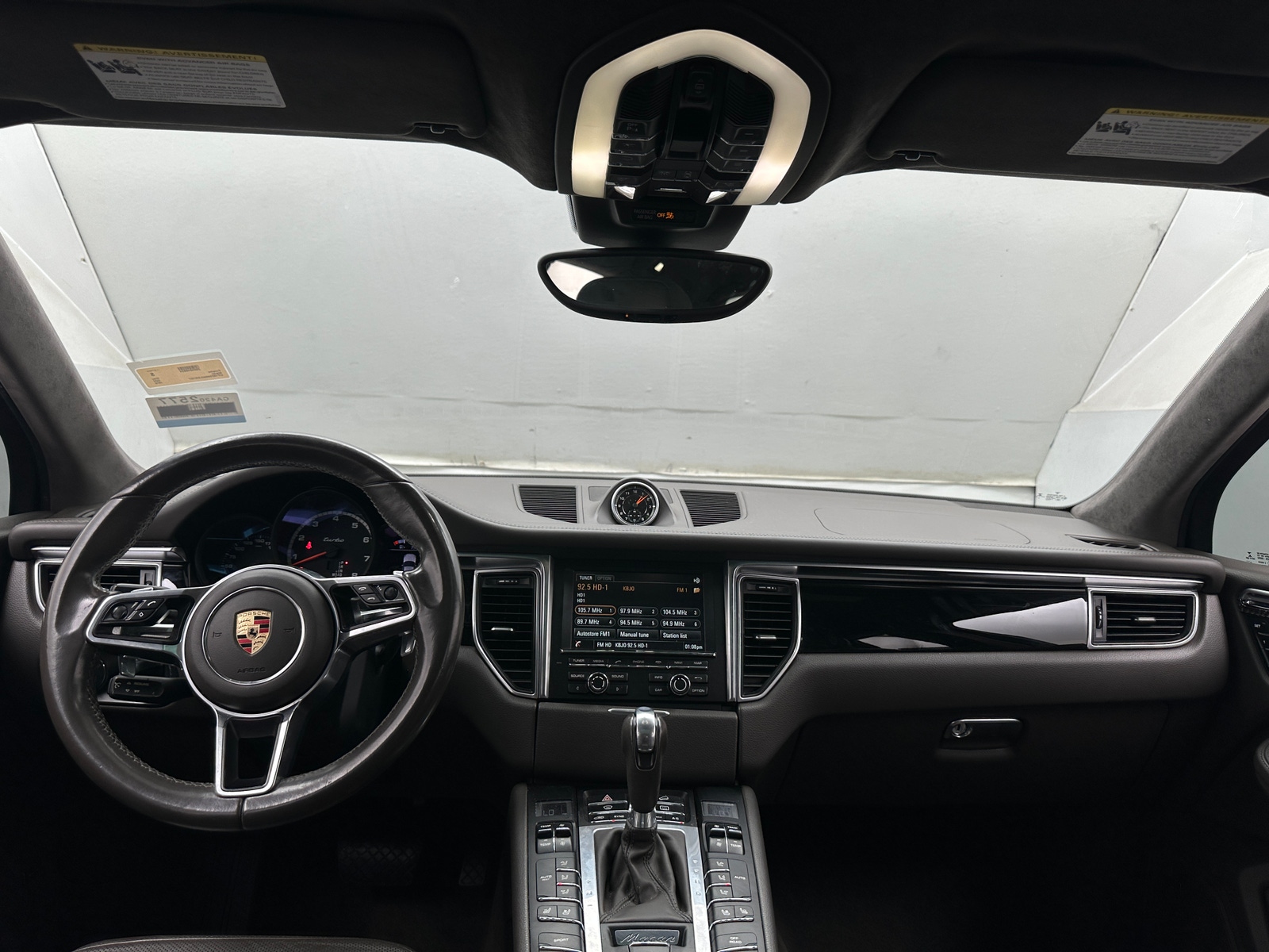 Thumbnail: 2016 Porsche Macan - 2