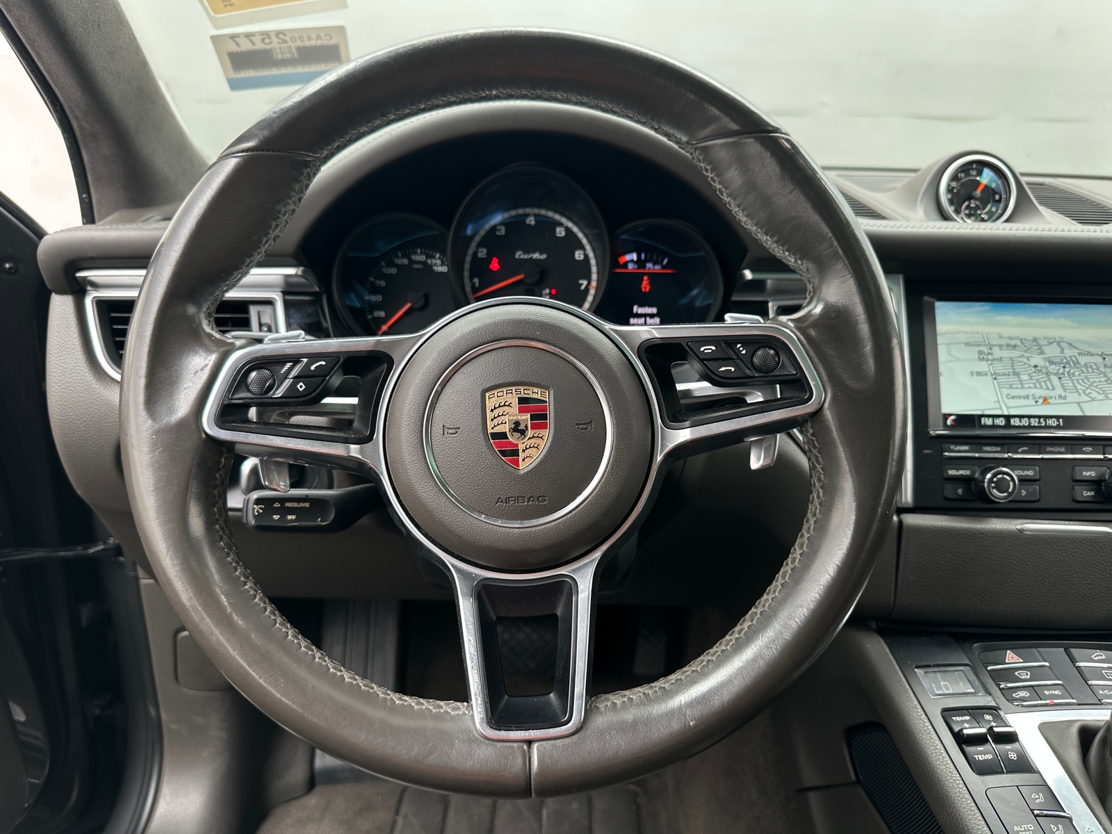 Thumbnail: 2016 Porsche Macan - 4