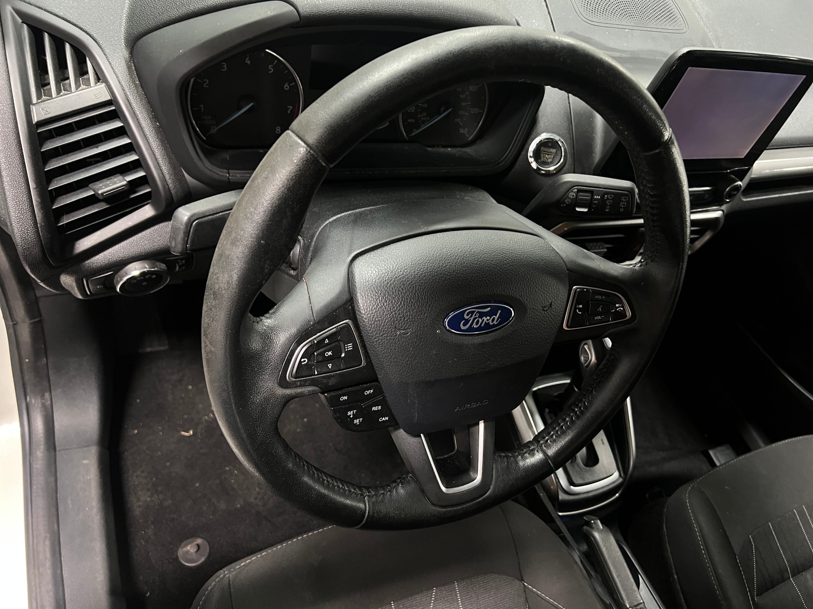 Thumbnail: 2018 Ford EcoSport - 5