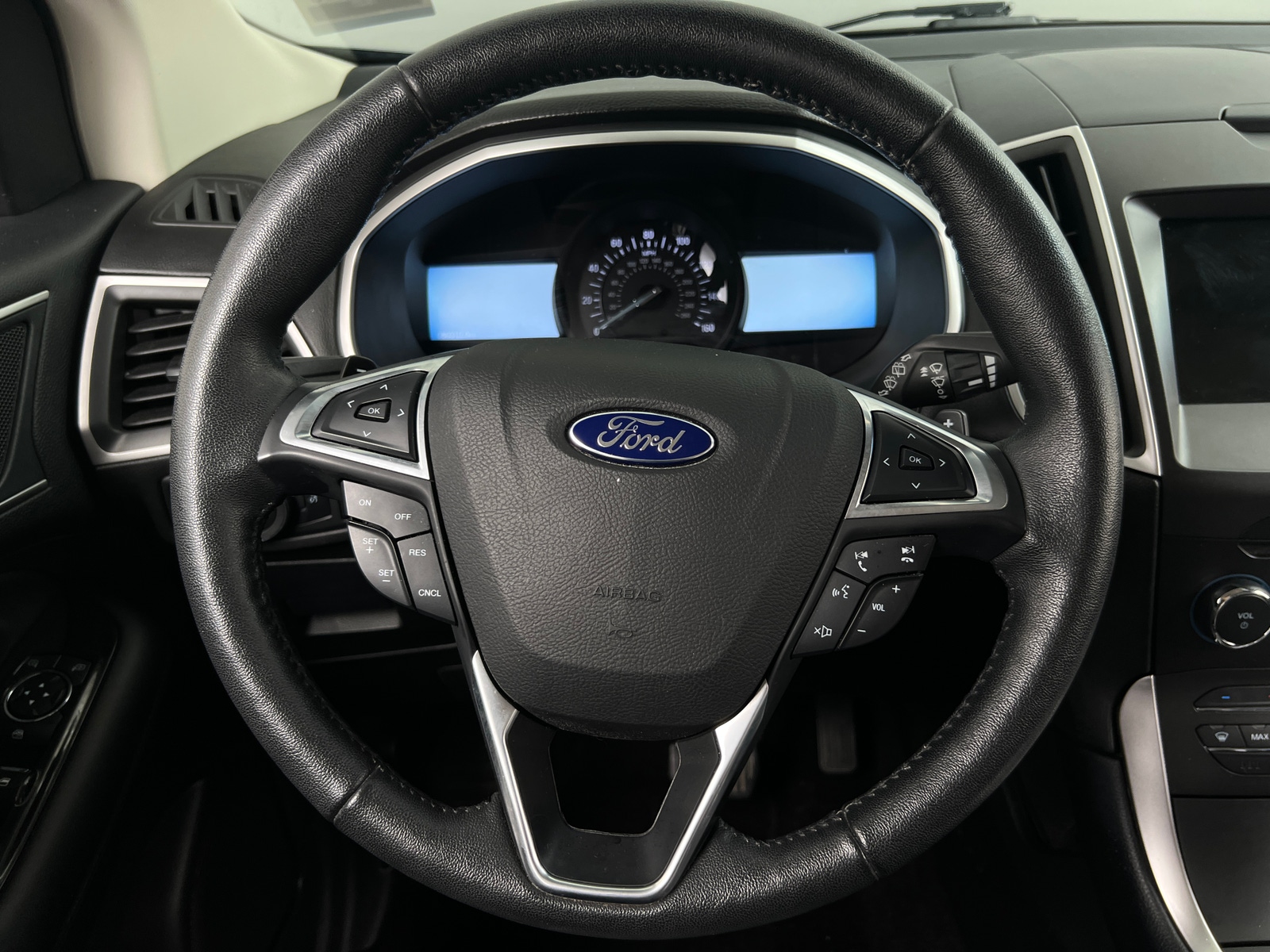 Thumbnail: 2017 Ford Edge - 4