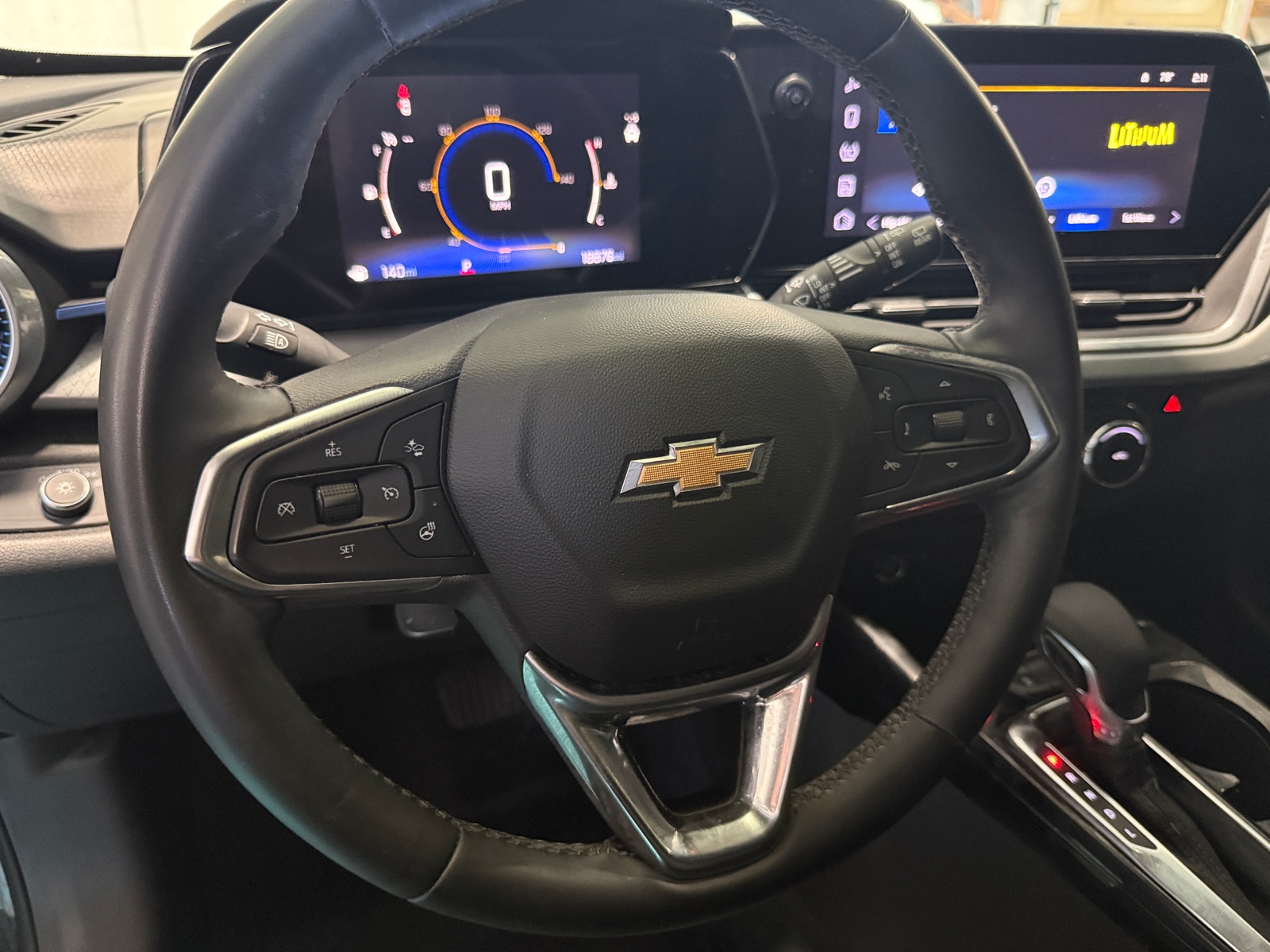Thumbnail: 2025 Chevrolet Trax - 4