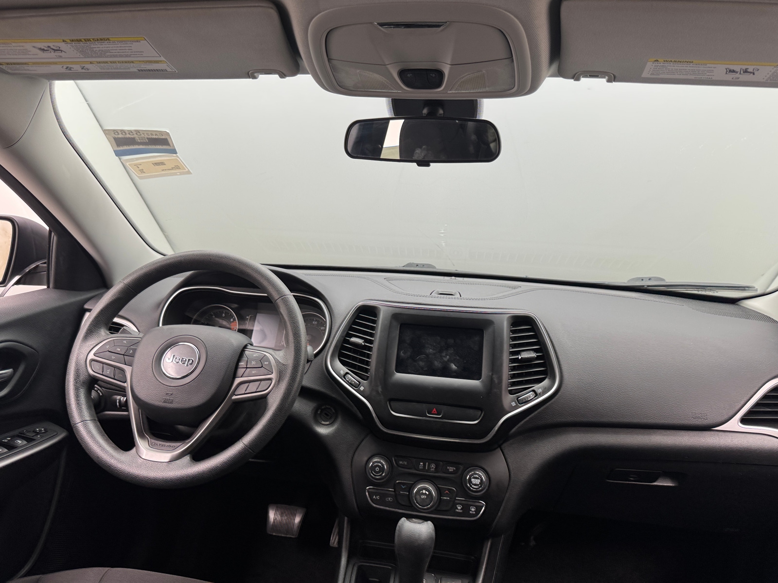 Thumbnail: 2019 Jeep Cherokee - 3