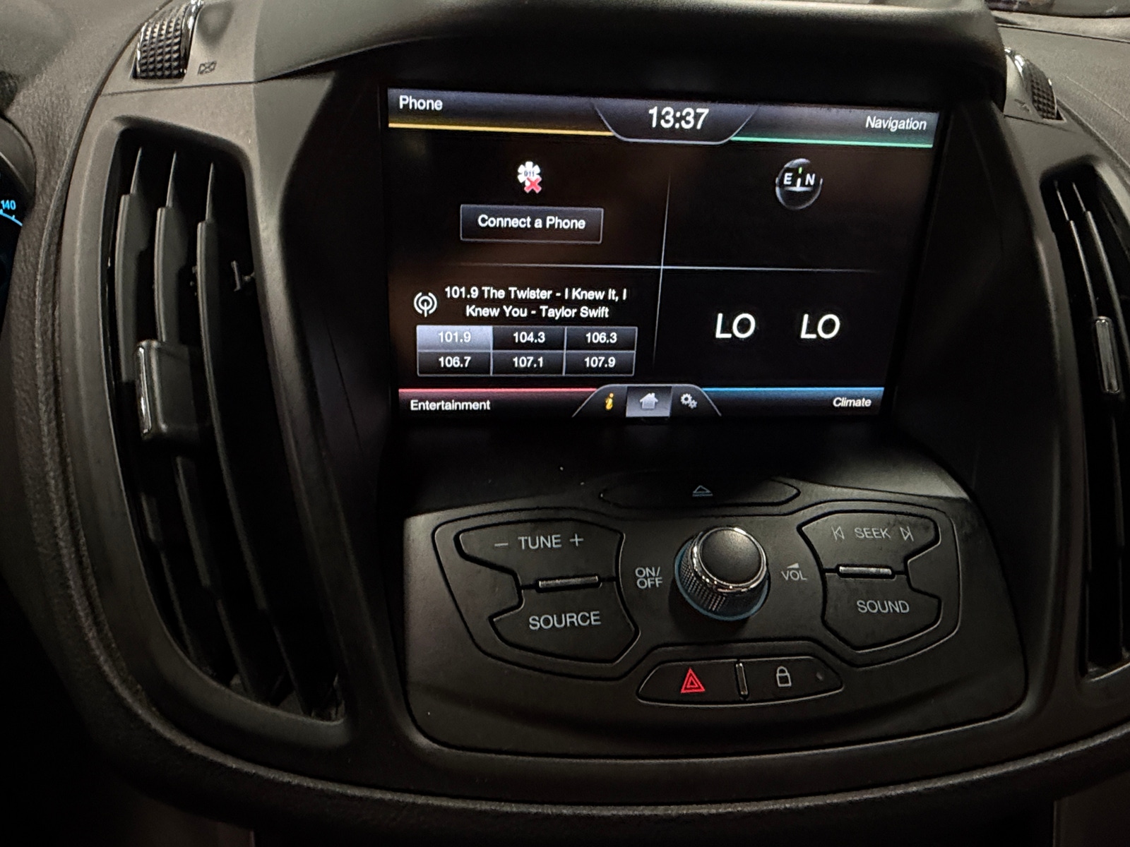 Thumbnail: 2015 Ford Escape - 4