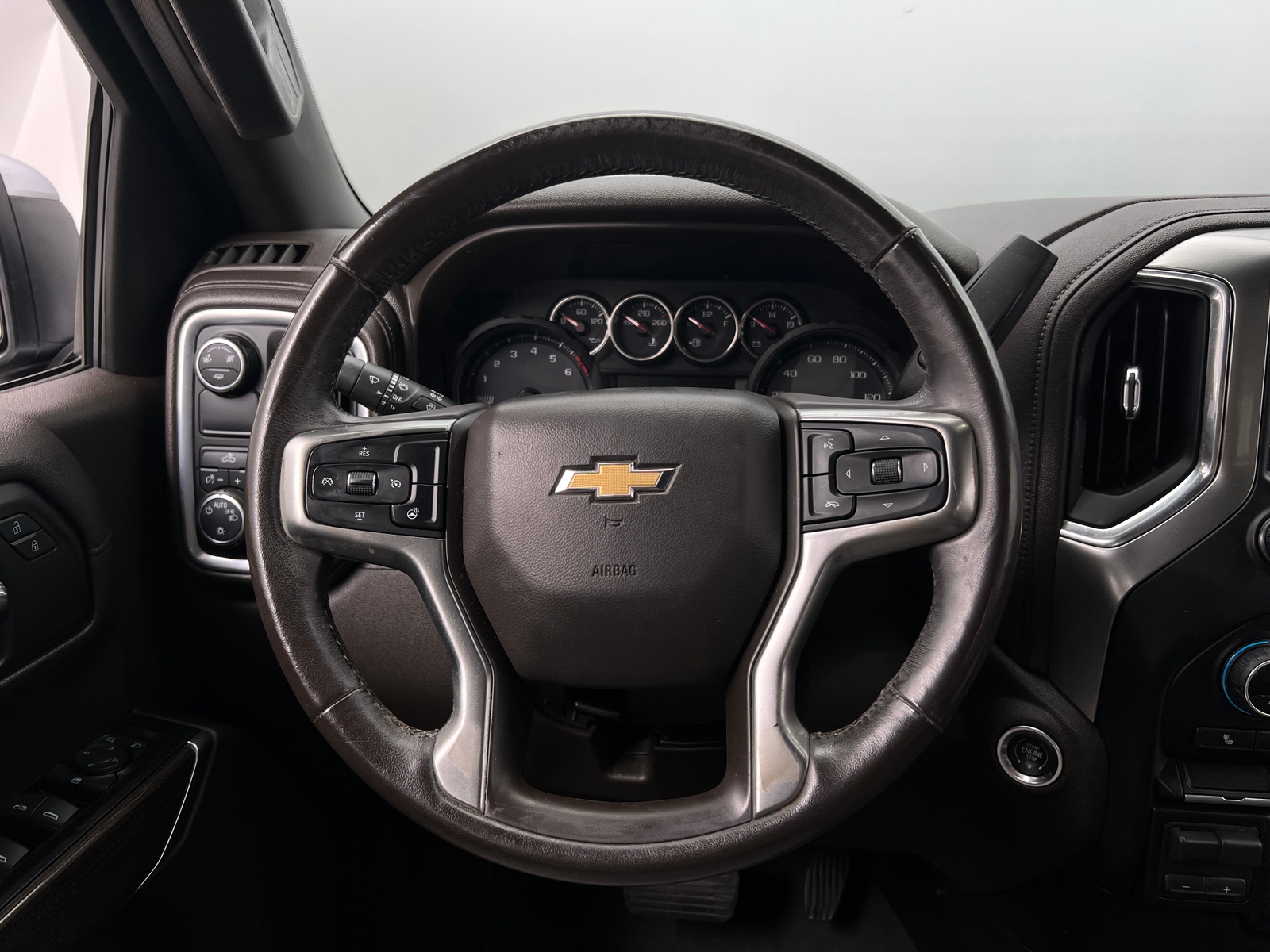 Thumbnail: 2019 Chevrolet Silverado 1500 - 5