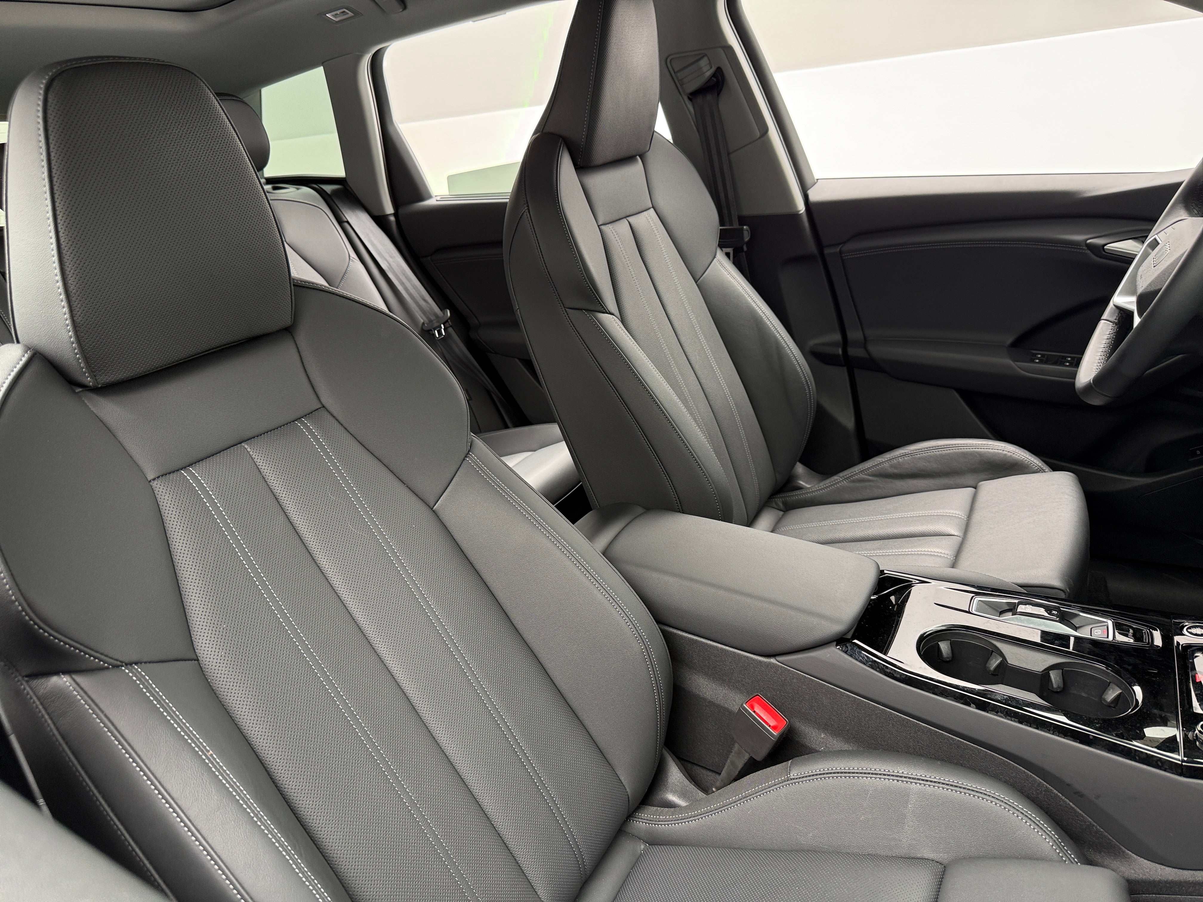 Used 2025 Audi Q6 e-tron Premium Plus with VIN WA124BGF9SA016000 for sale in Auburn, WA