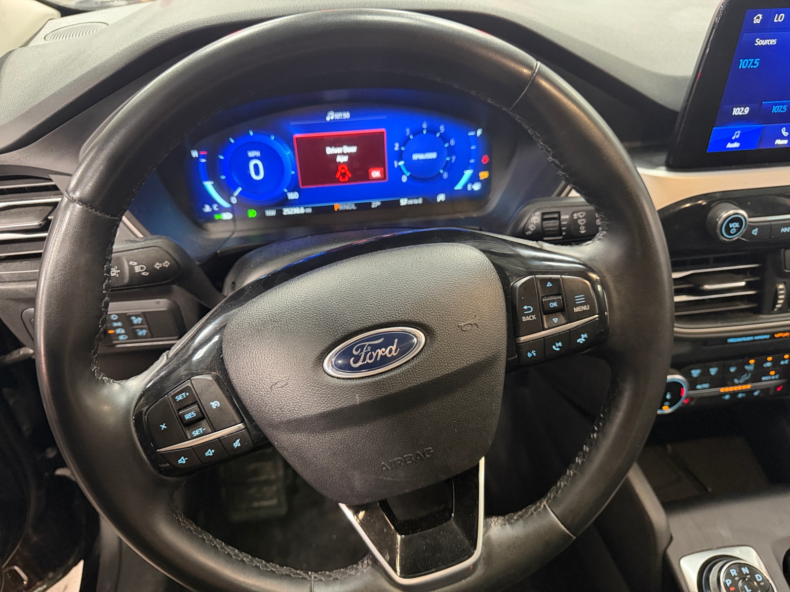 Thumbnail: 2022 Ford Escape - 4