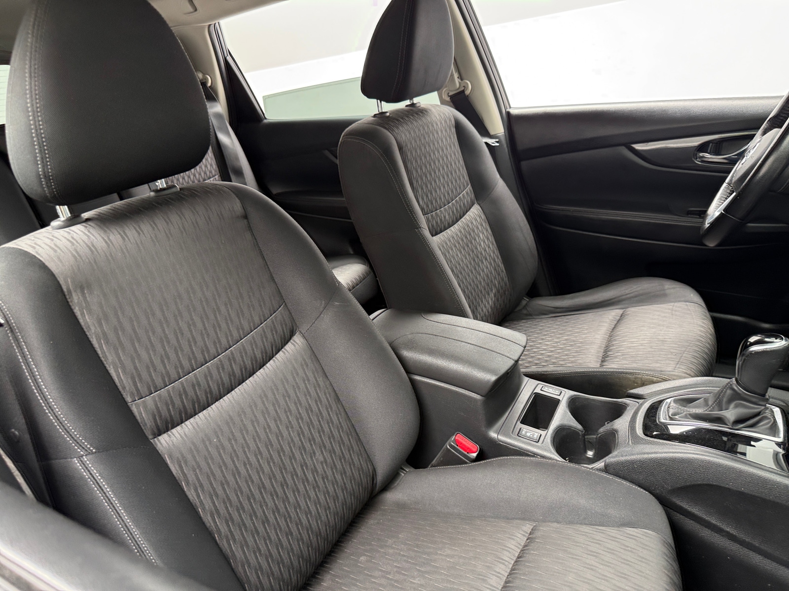 Thumbnail: 2018 Nissan Rogue - 2
