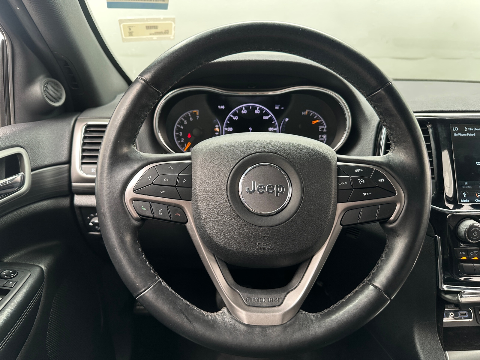 Thumbnail: 2019 Jeep Grand Cherokee - 4