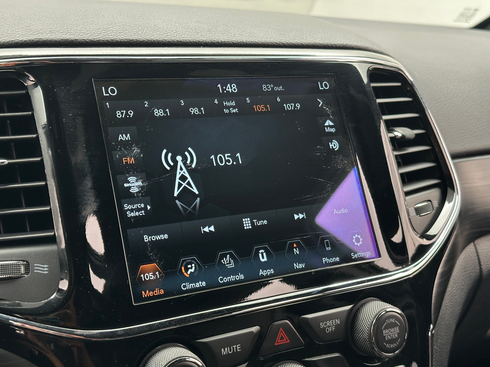 Thumbnail: 2019 Jeep Grand Cherokee - 3