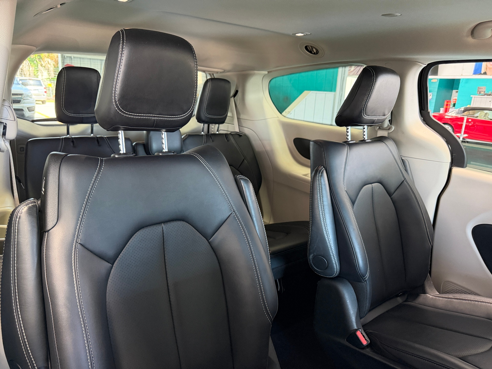 Thumbnail: 2024 Chrysler Pacifica - 5