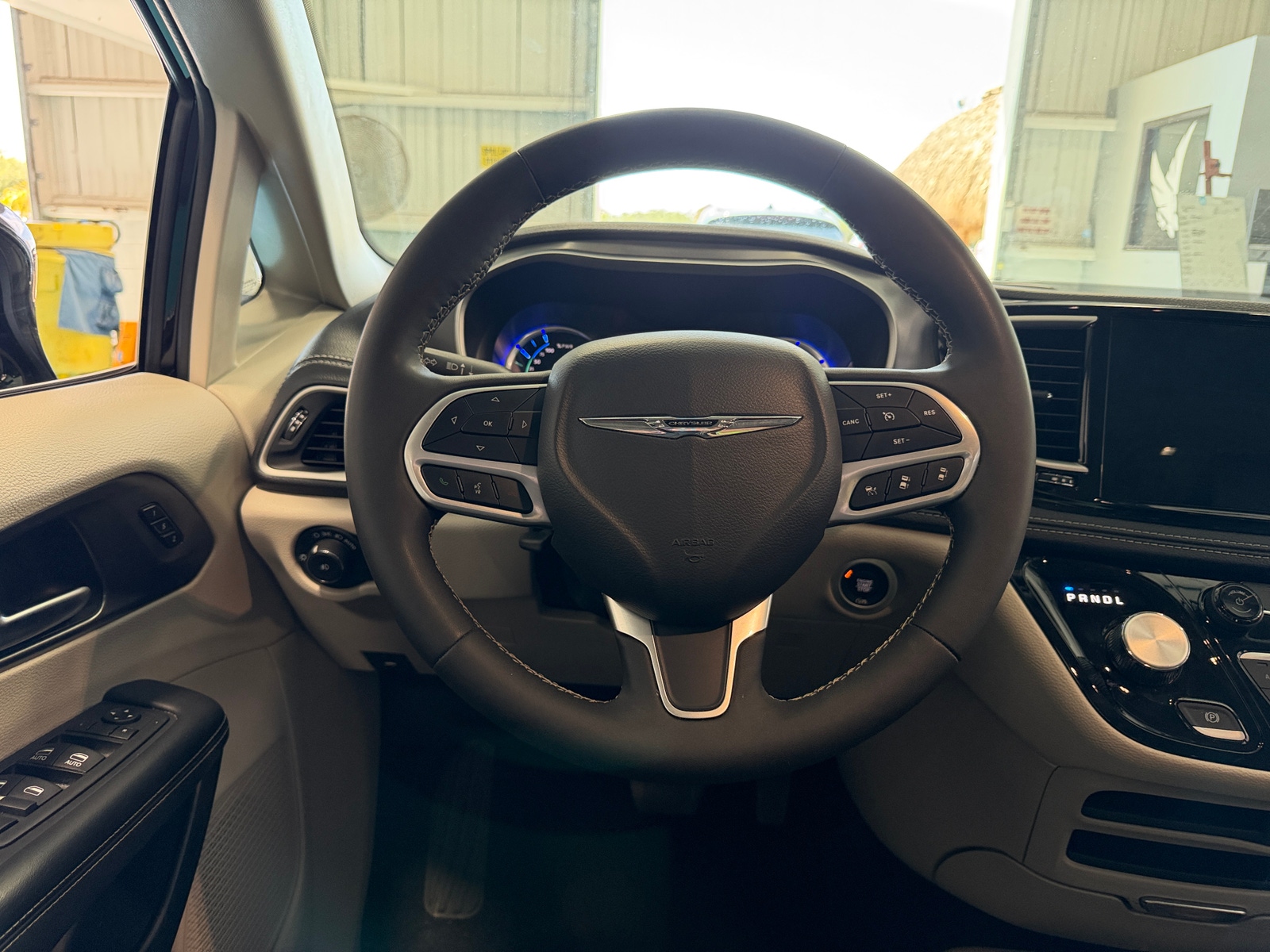 Thumbnail: 2024 Chrysler Pacifica - 4
