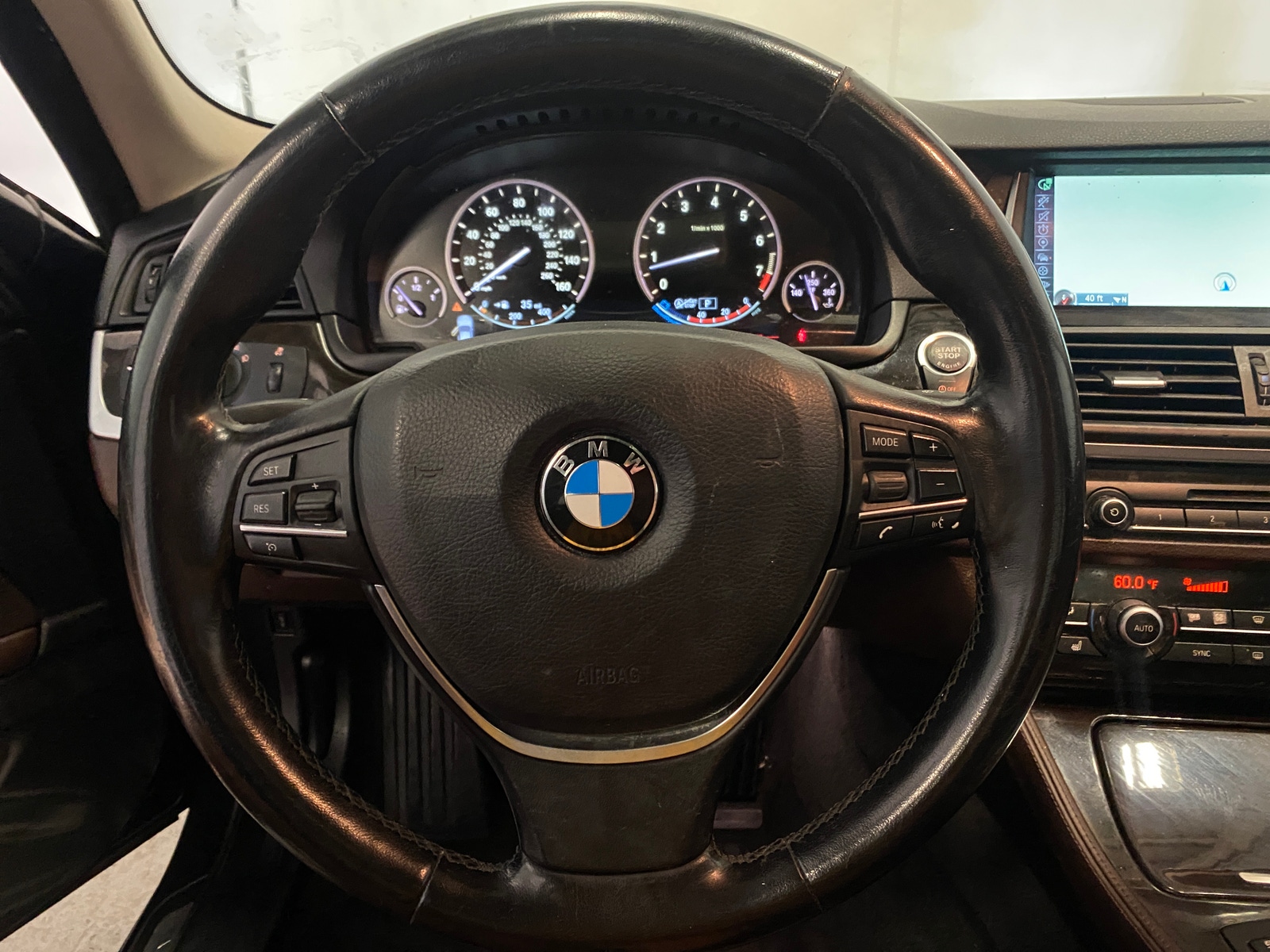 Thumbnail: 2014 BMW 5 Series - 4