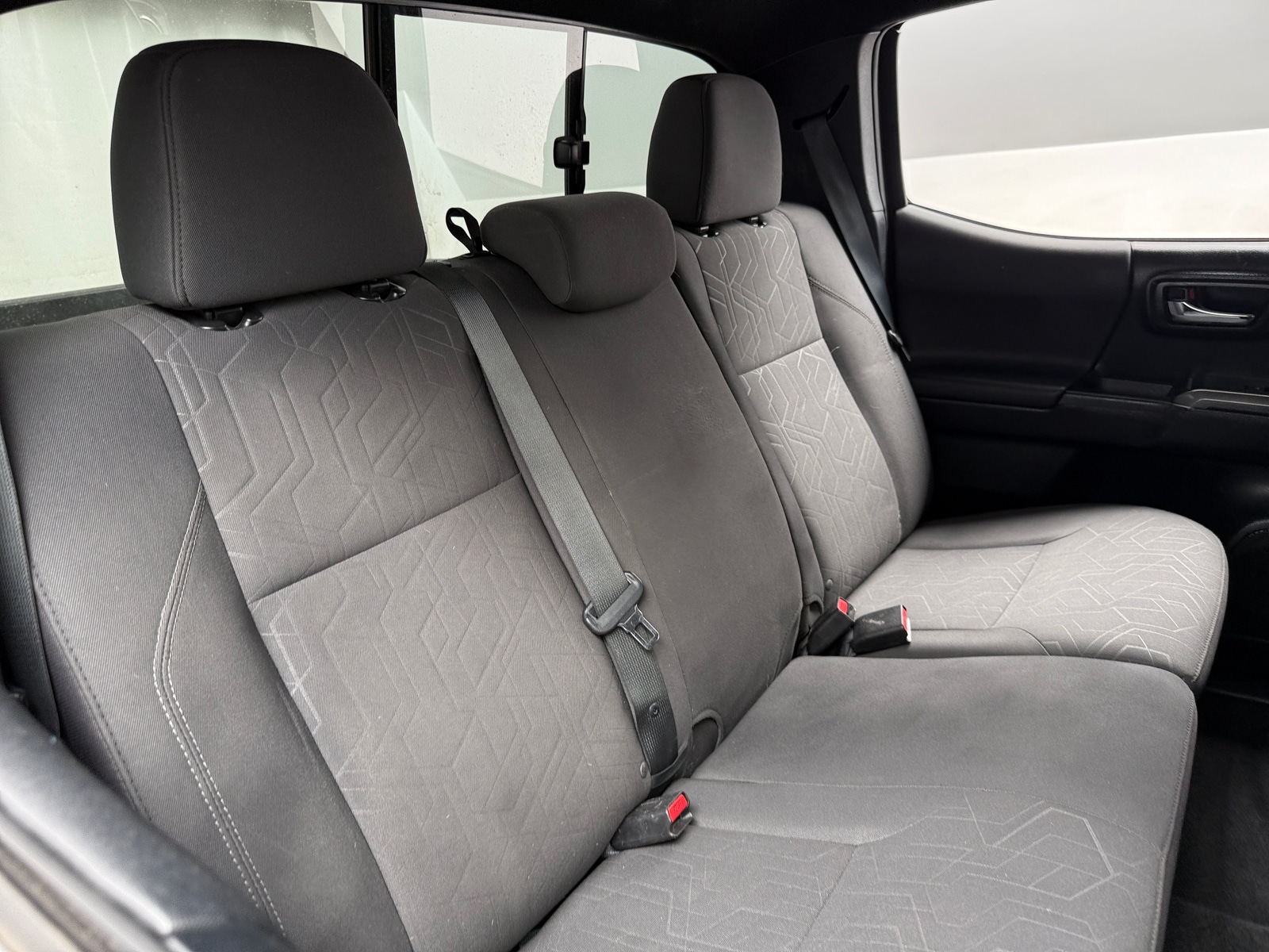 Thumbnail: 2016 Toyota Tacoma - 6