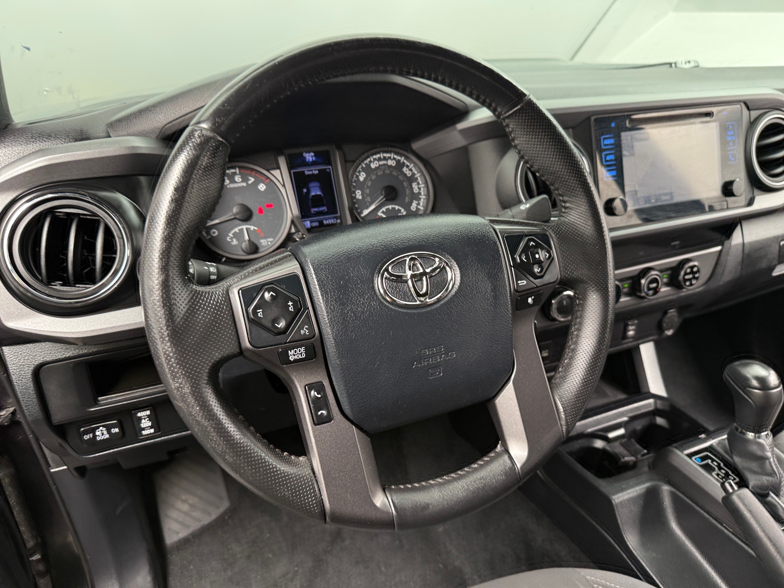 Thumbnail: 2016 Toyota Tacoma - 5