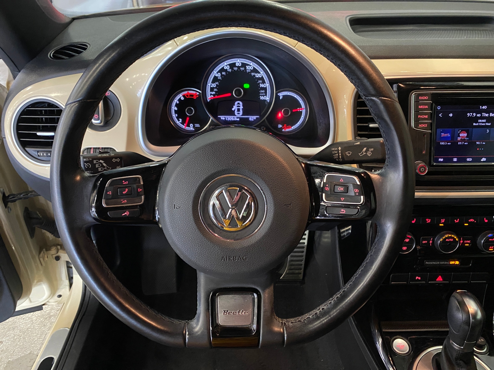 Thumbnail: 2019 Volkswagen Beetle - 4